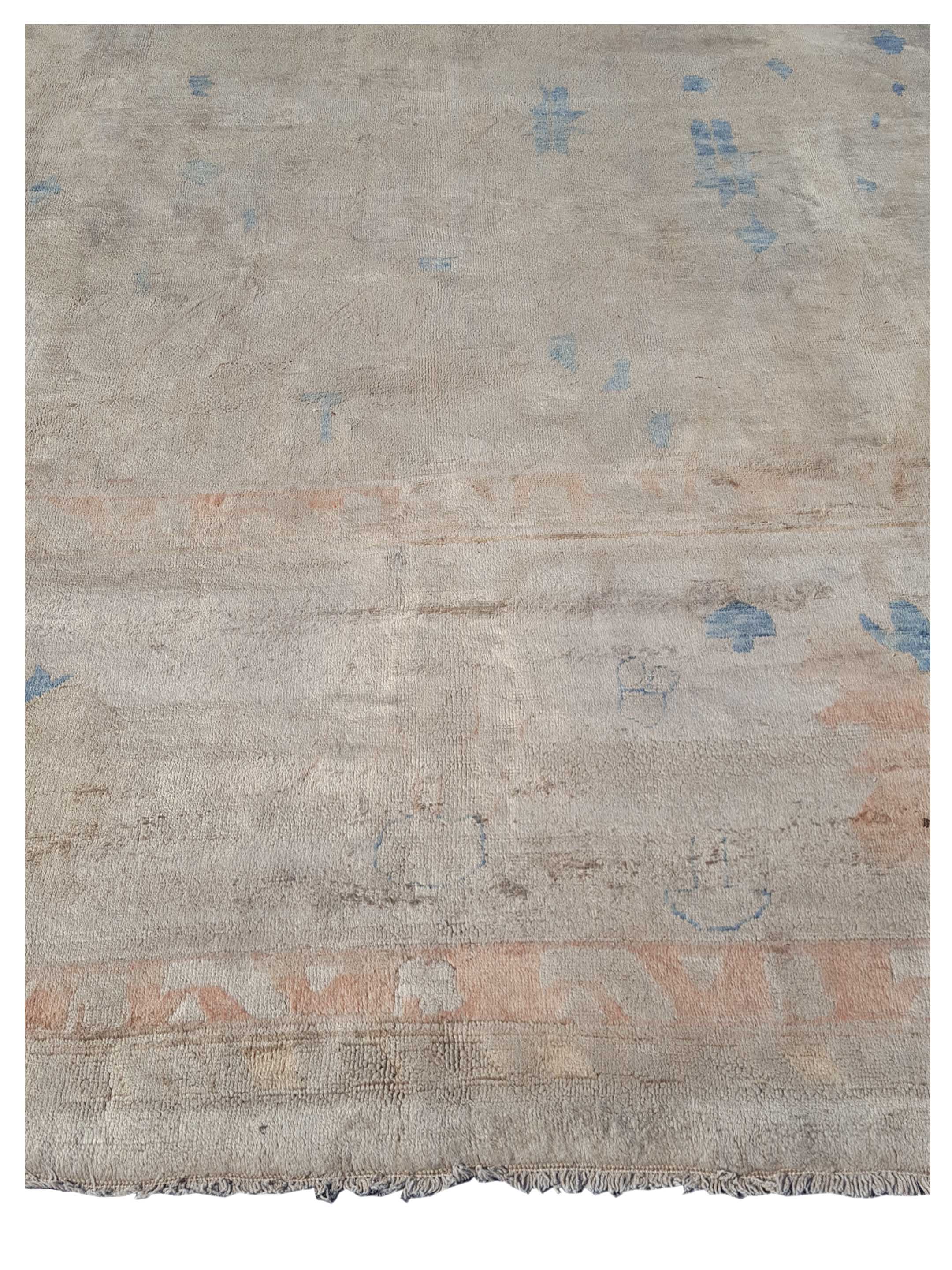 Antique Ushak Grey 15x21 - Image 2 of 6