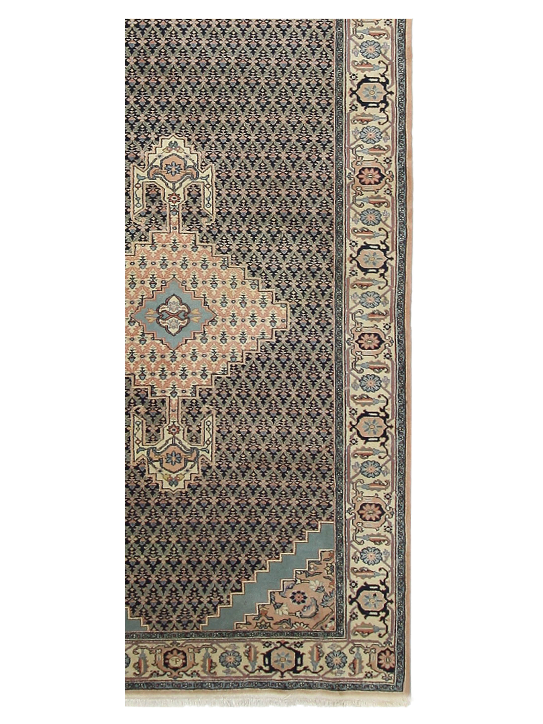 Bucharest Hand Knotted Navy 6x20 - Image 4 of 6