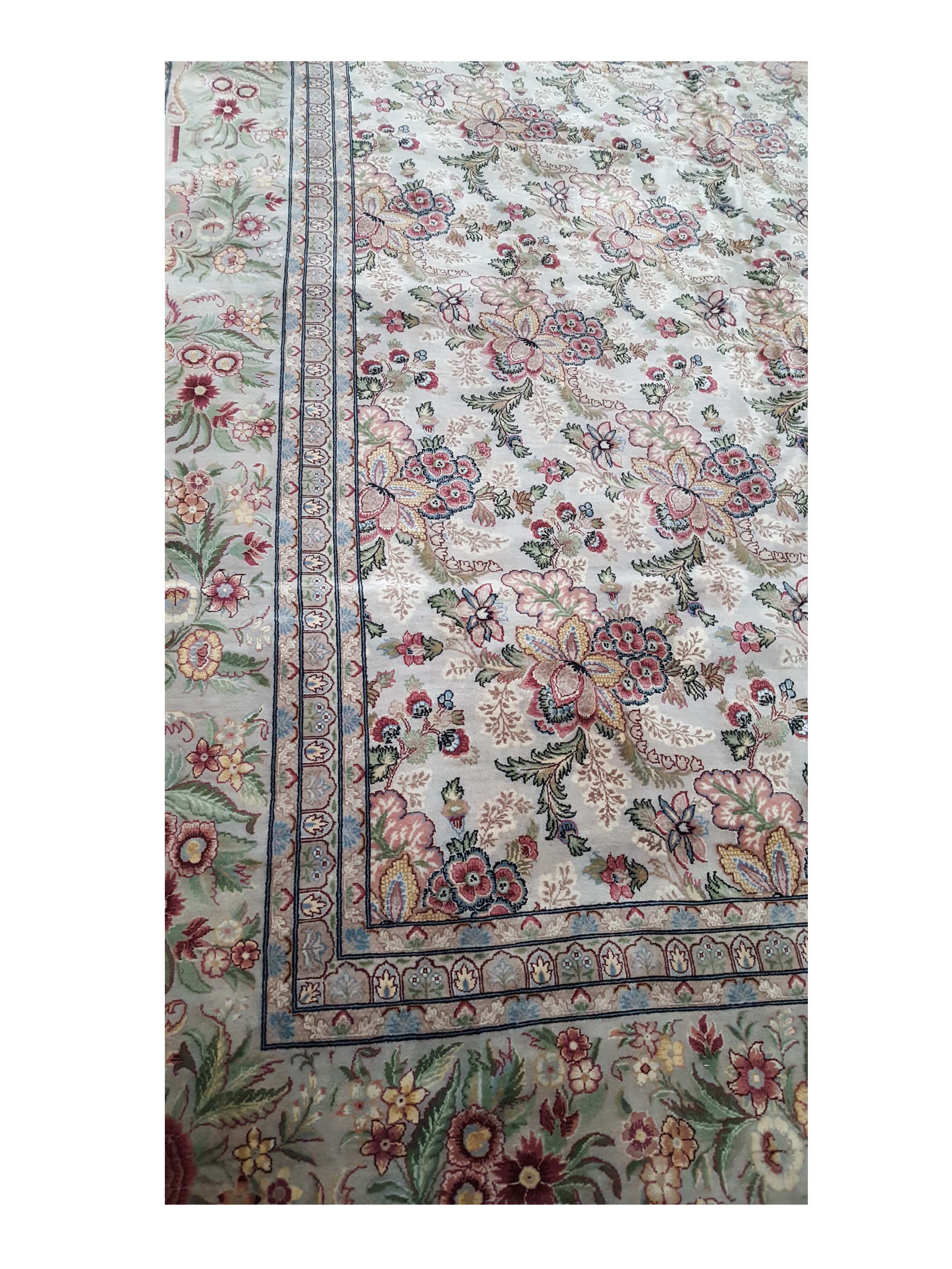 Classic Hand Knotted Ivory 15x26 - Image 5 of 5