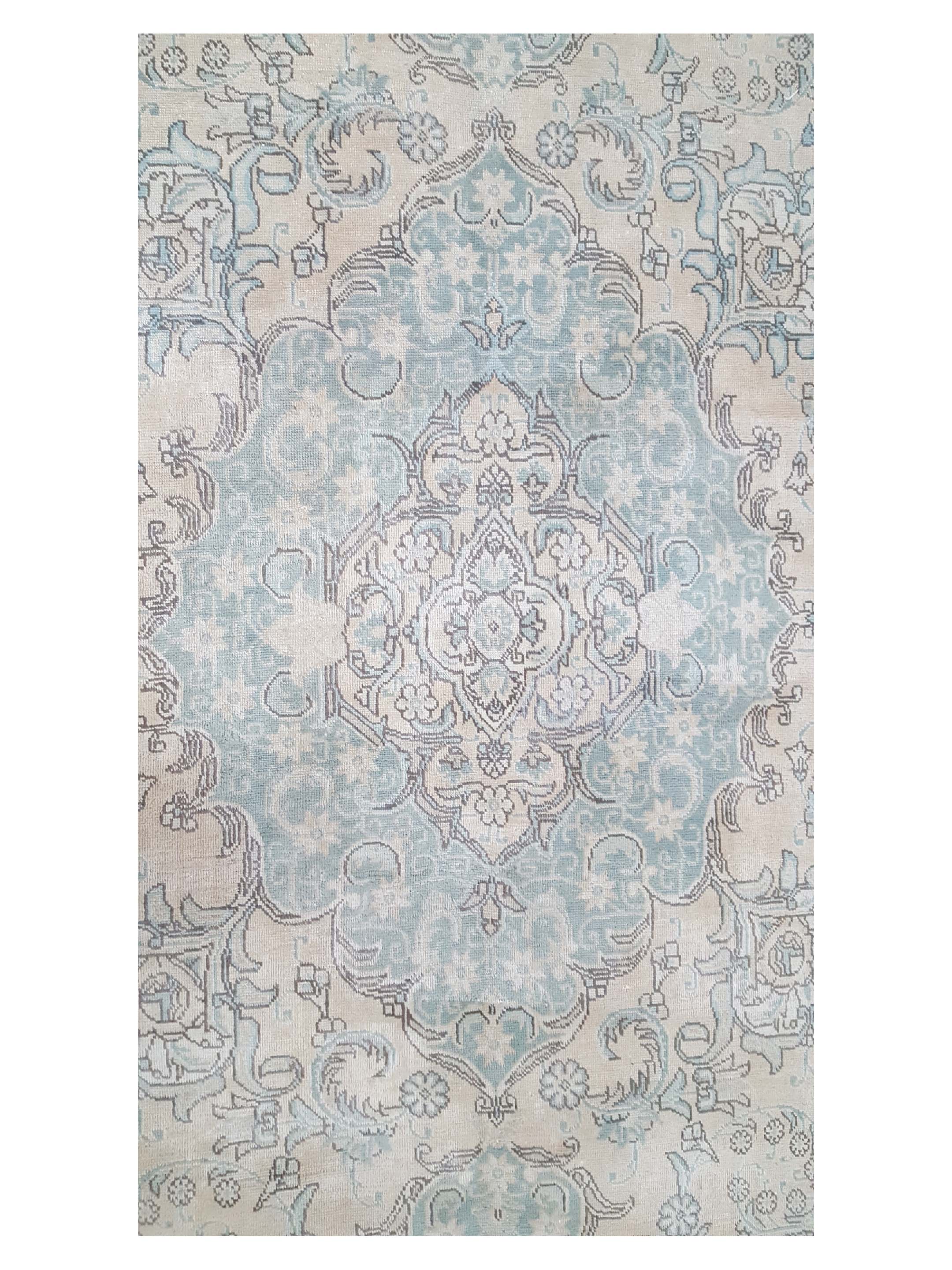 Vintage Hand Knotted Ivory 10x13 - Image 5 of 6