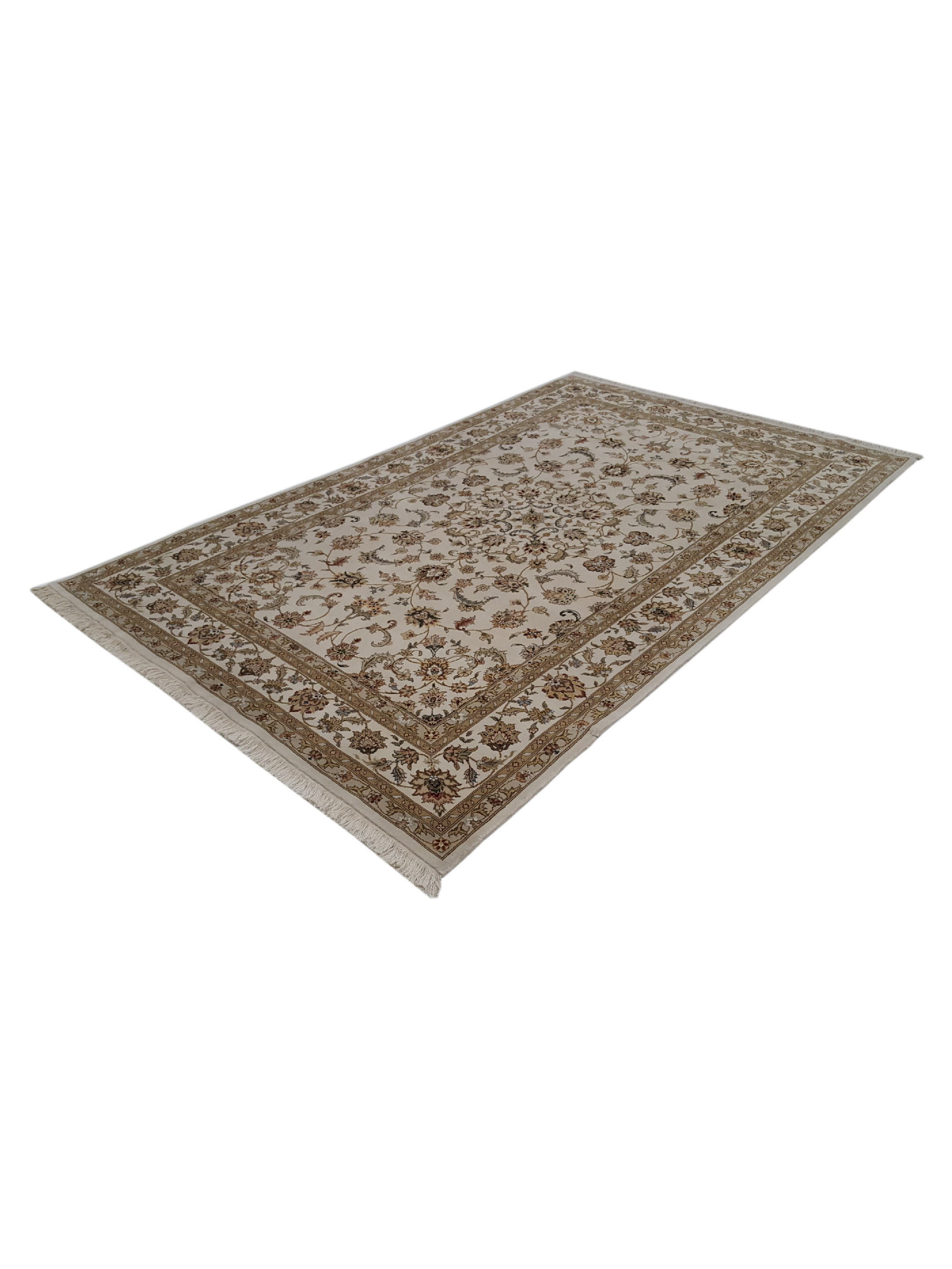 Classic Hand Knotted Ivory 6x9 - Image 6 of 6