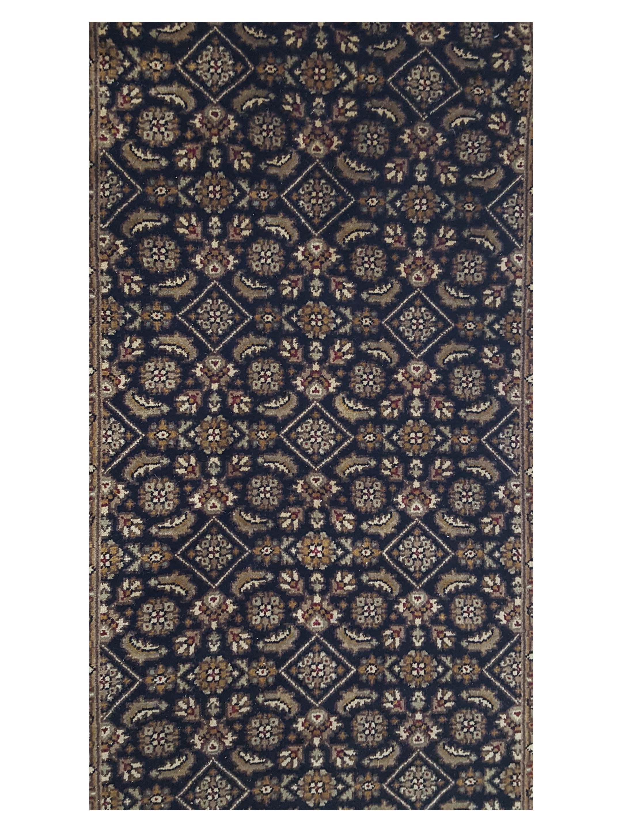 Serene Hand Knotted Black 2.6x16 - Image 5 of 6