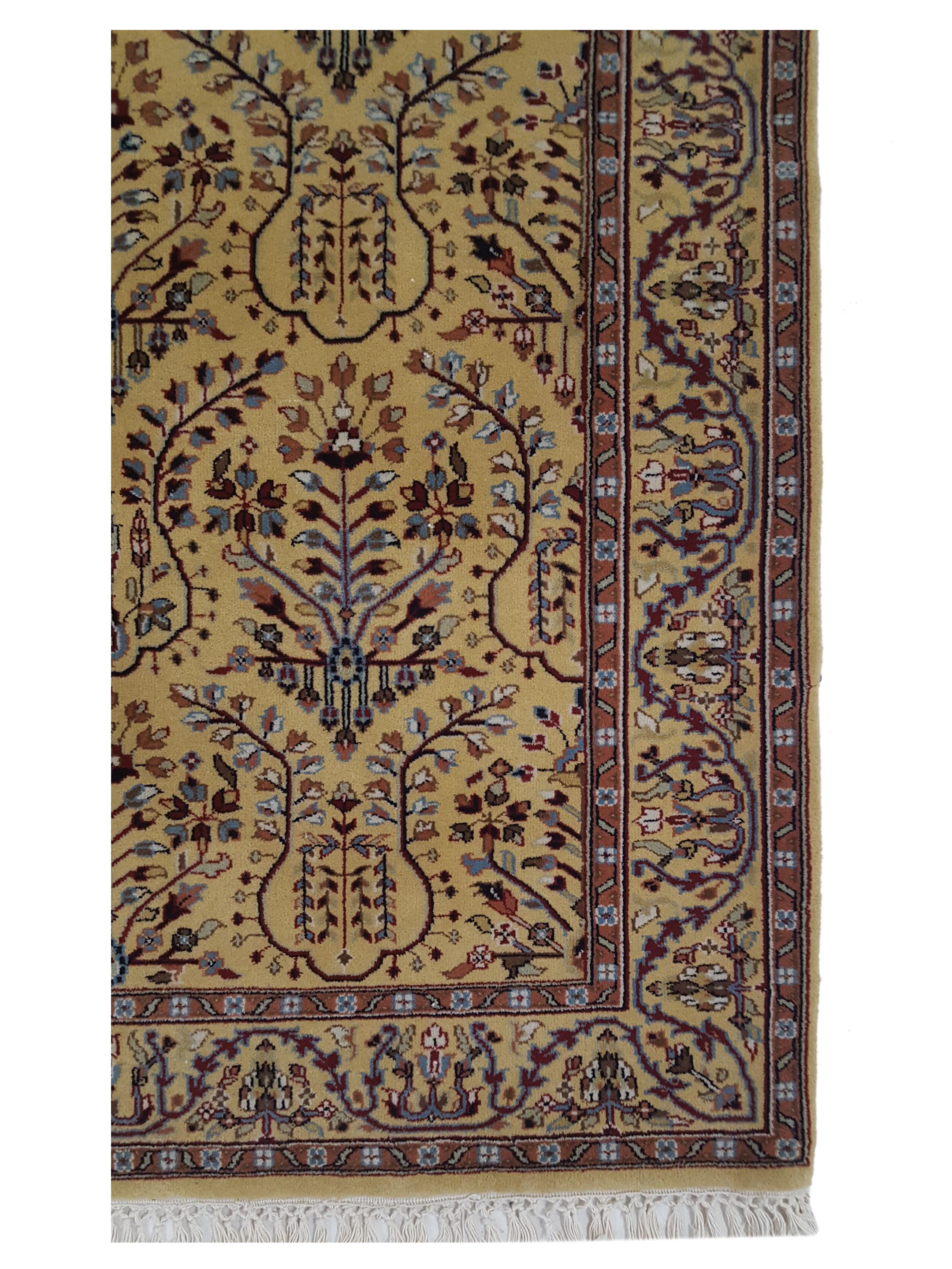 Sarouk Hand Knotted Gold 4x6 - Image 4 of 6