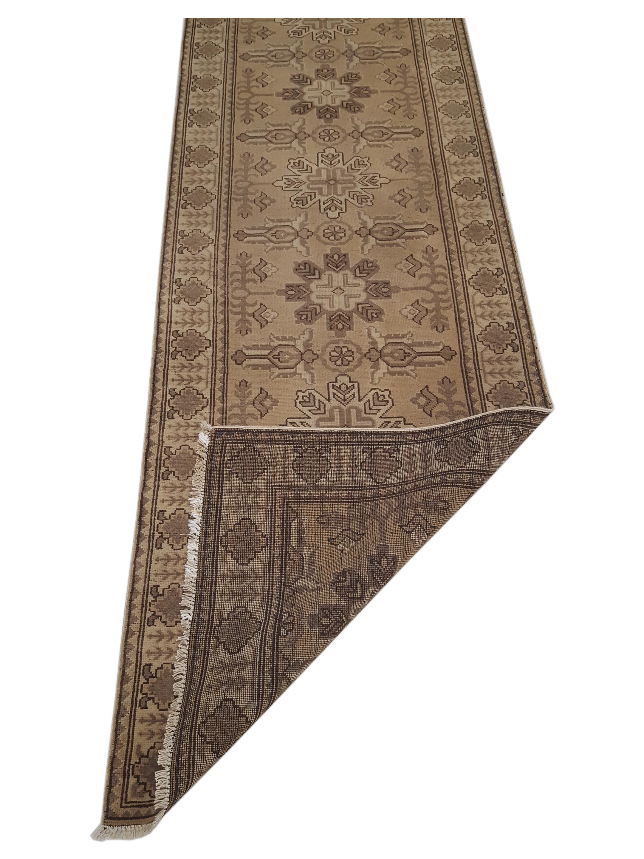 Shirvan Hand Knotted Beige 2.6x9 - Image 3 of 6