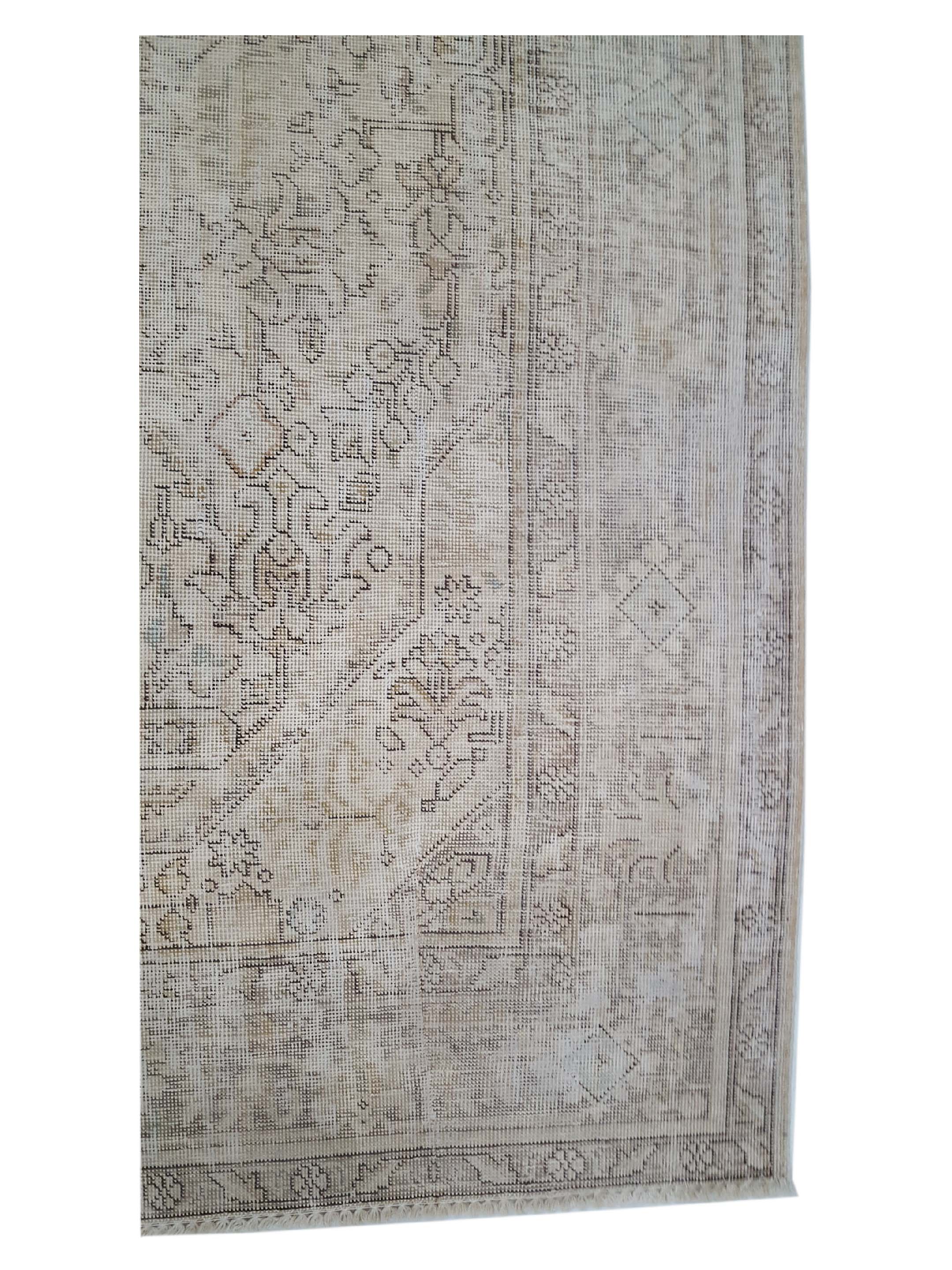 Vintage Hand Knotted Beige 7x9 - Image 4 of 6