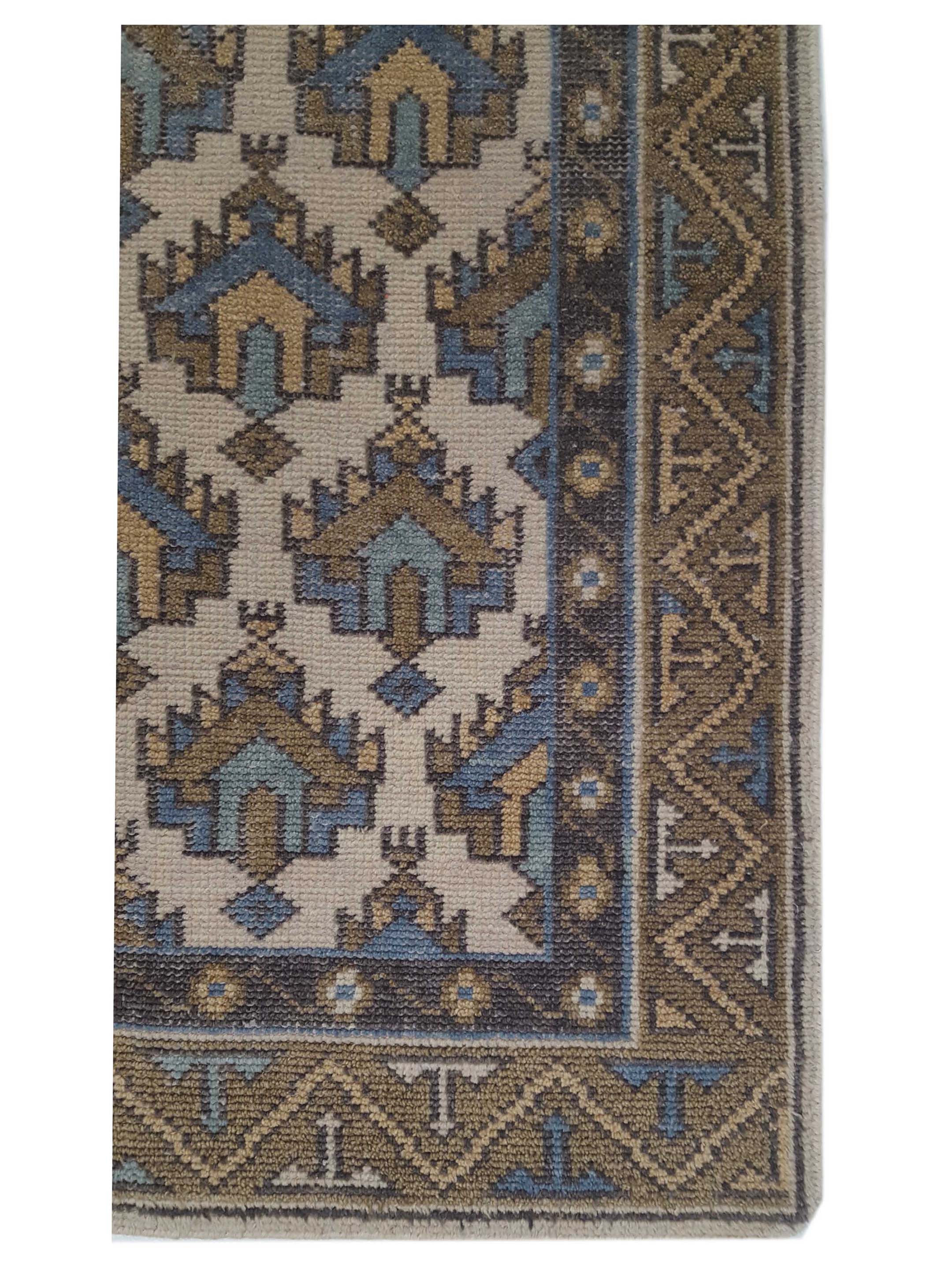 Caucasian Hand Knotted Ivory 5x7 - Image 4 of 6