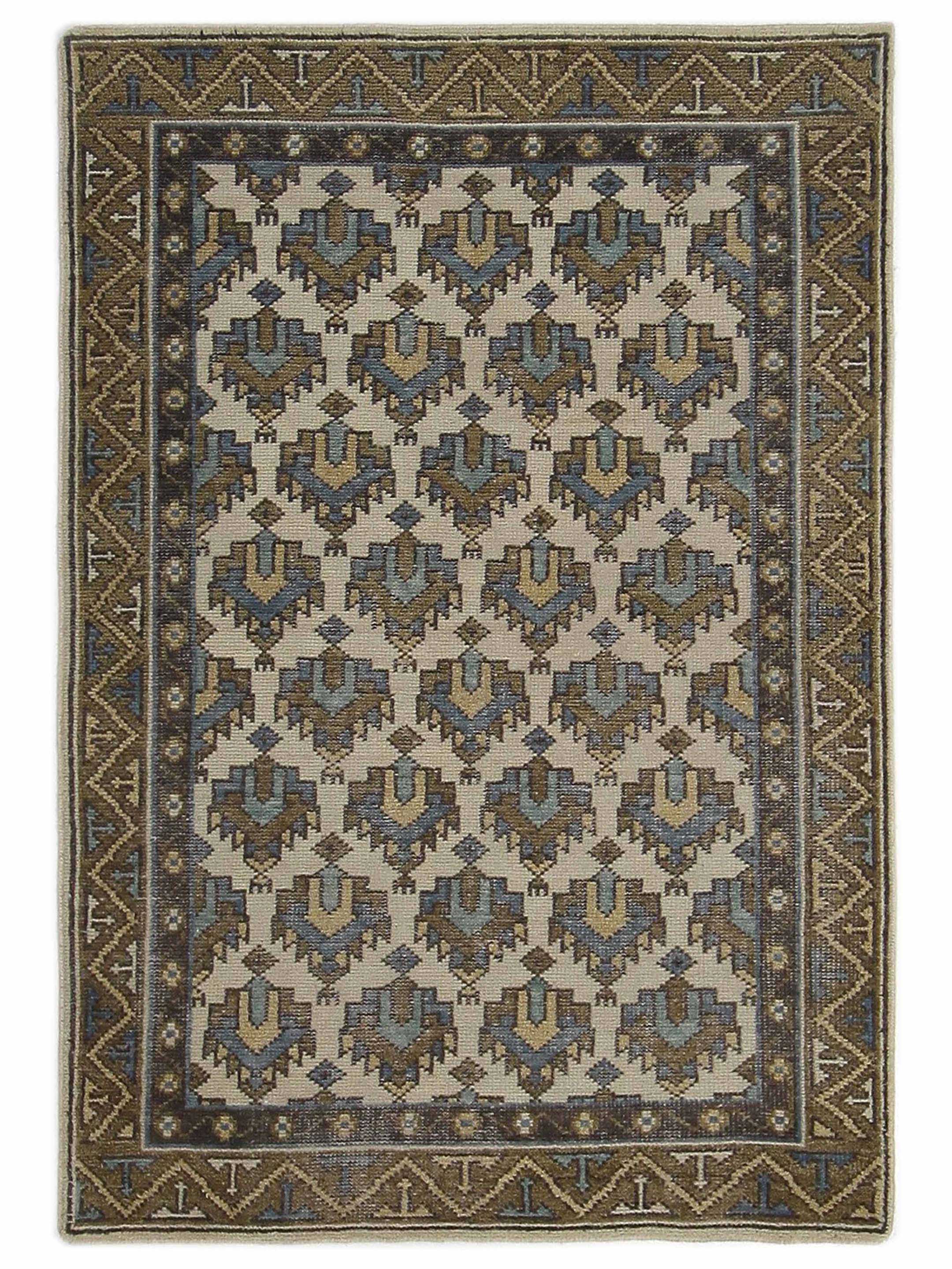 Caucasian Hand Knotted Ivory 5x7