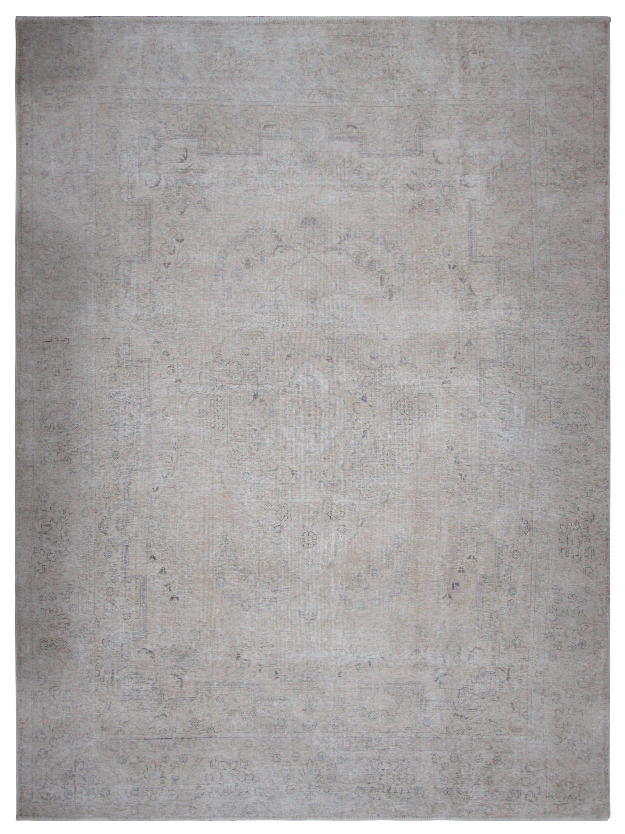 Vintage Hand Knotted Ivory 10x13