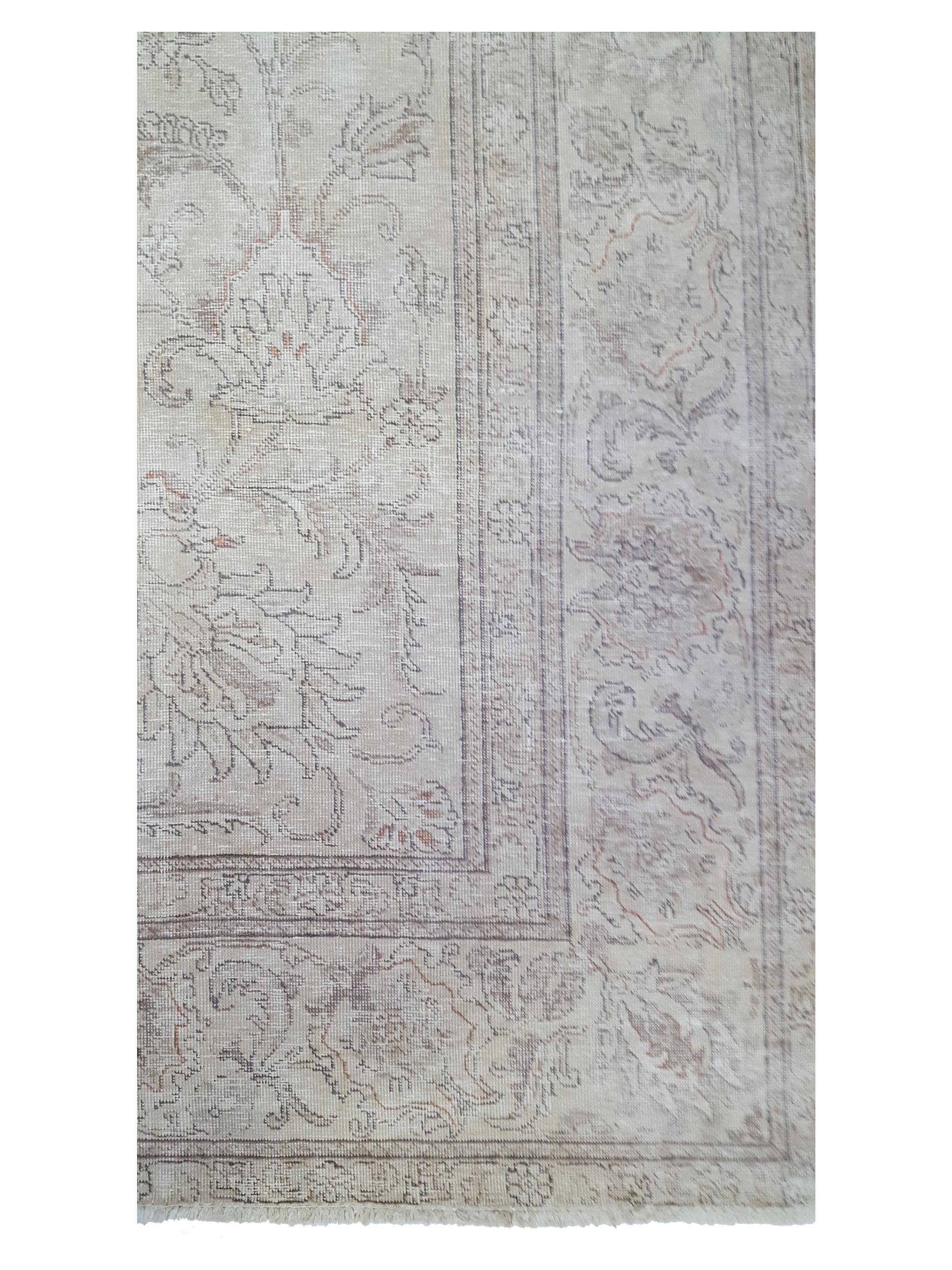 Vintage Hand Knotted Ivory 10x11 - Image 4 of 6