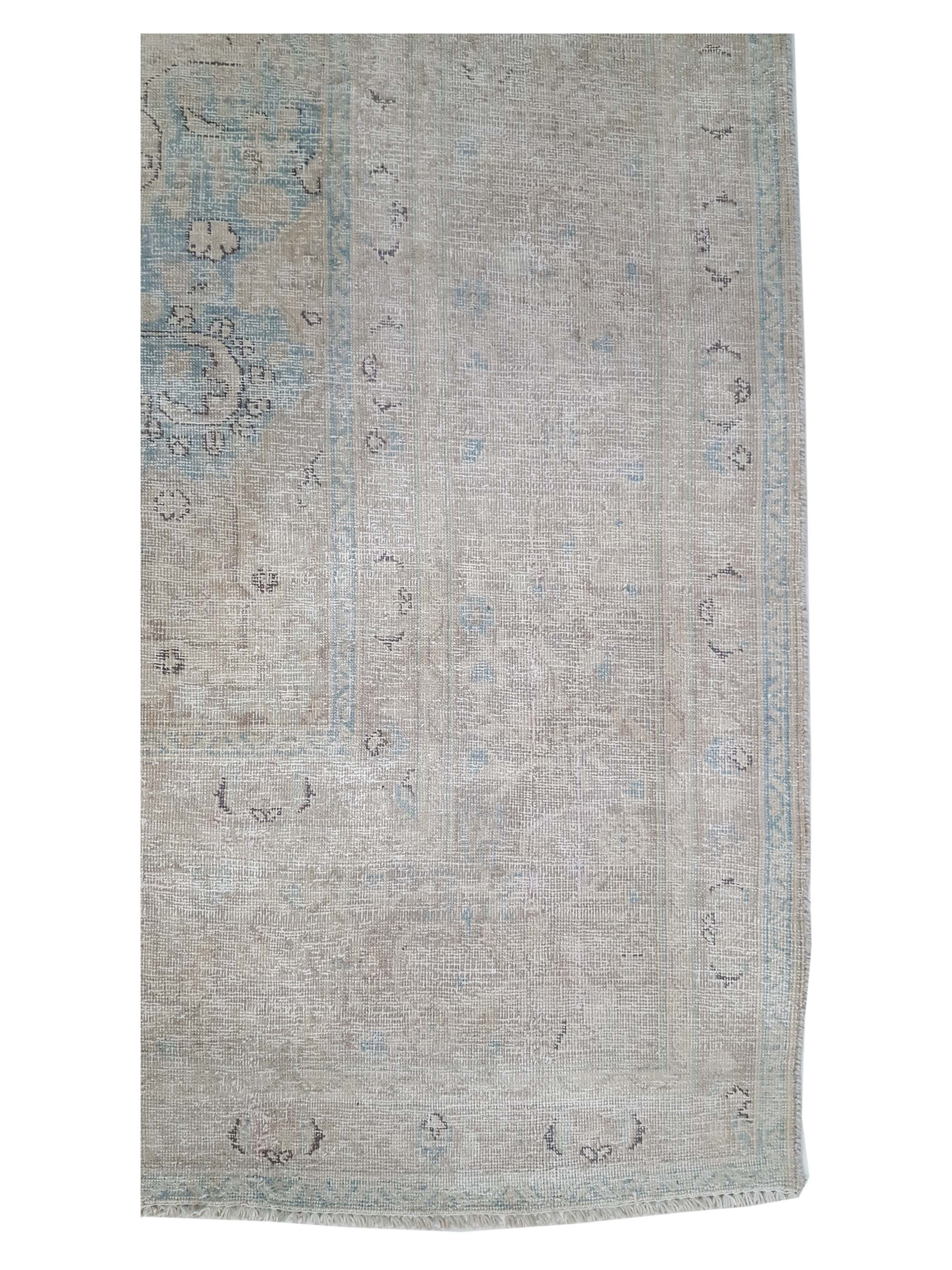 Vintage Hand Knotted Ivory 10x13 - Image 4 of 6