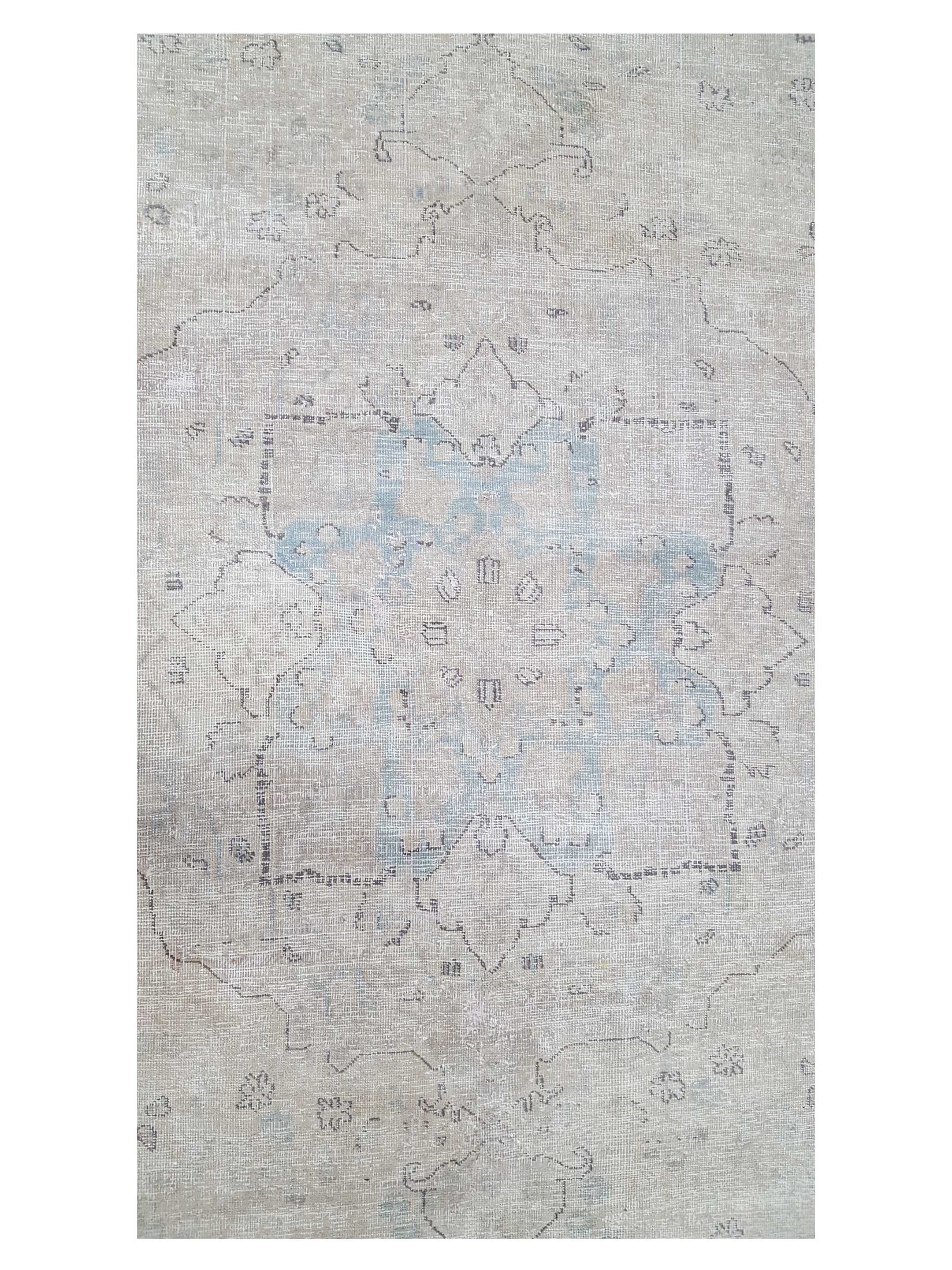 Vintage Hand Knotted Ivory 10x13 - Image 5 of 6