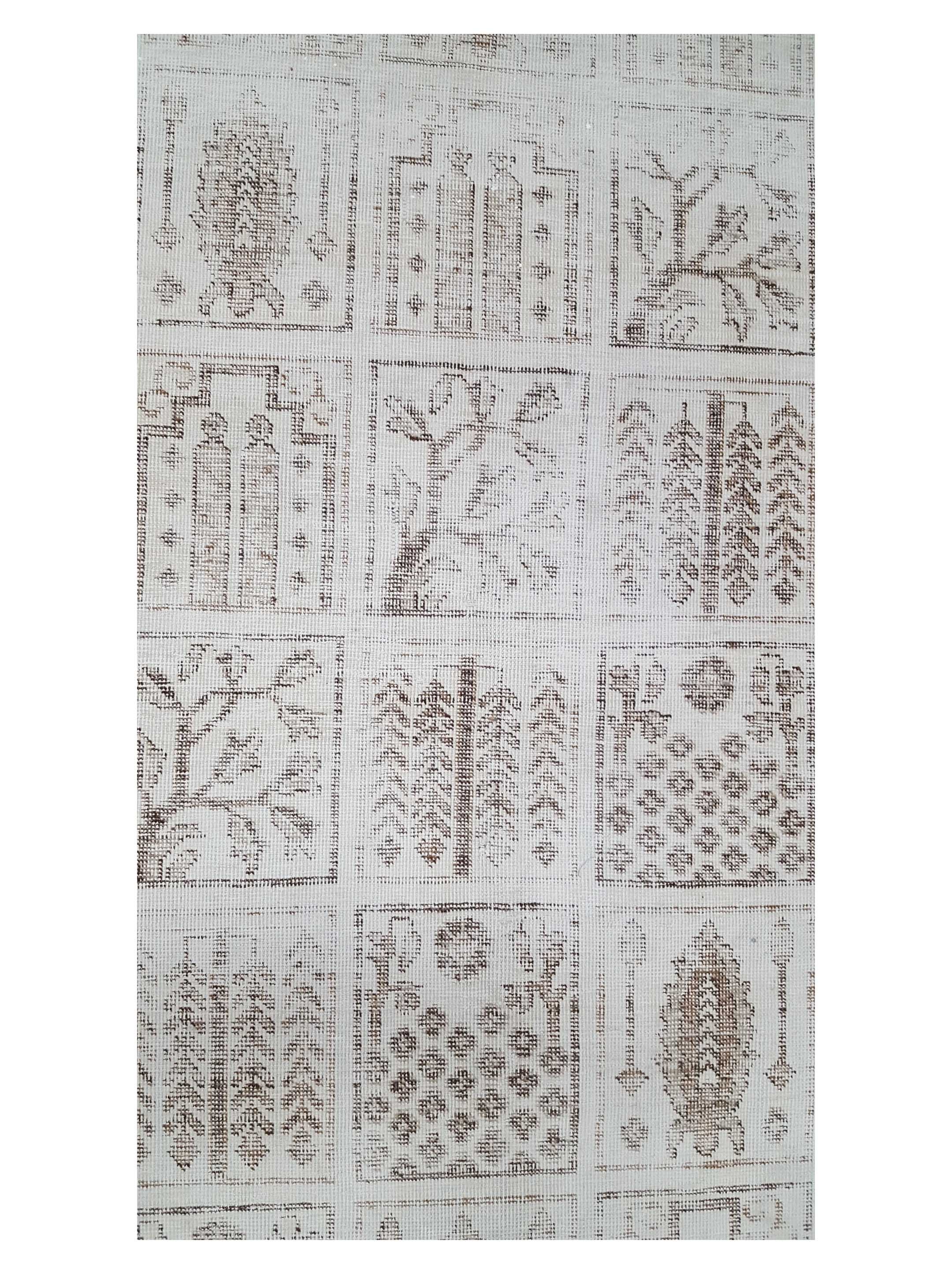 Vintage Hand Knotted Ivory 6x9 - Image 5 of 6