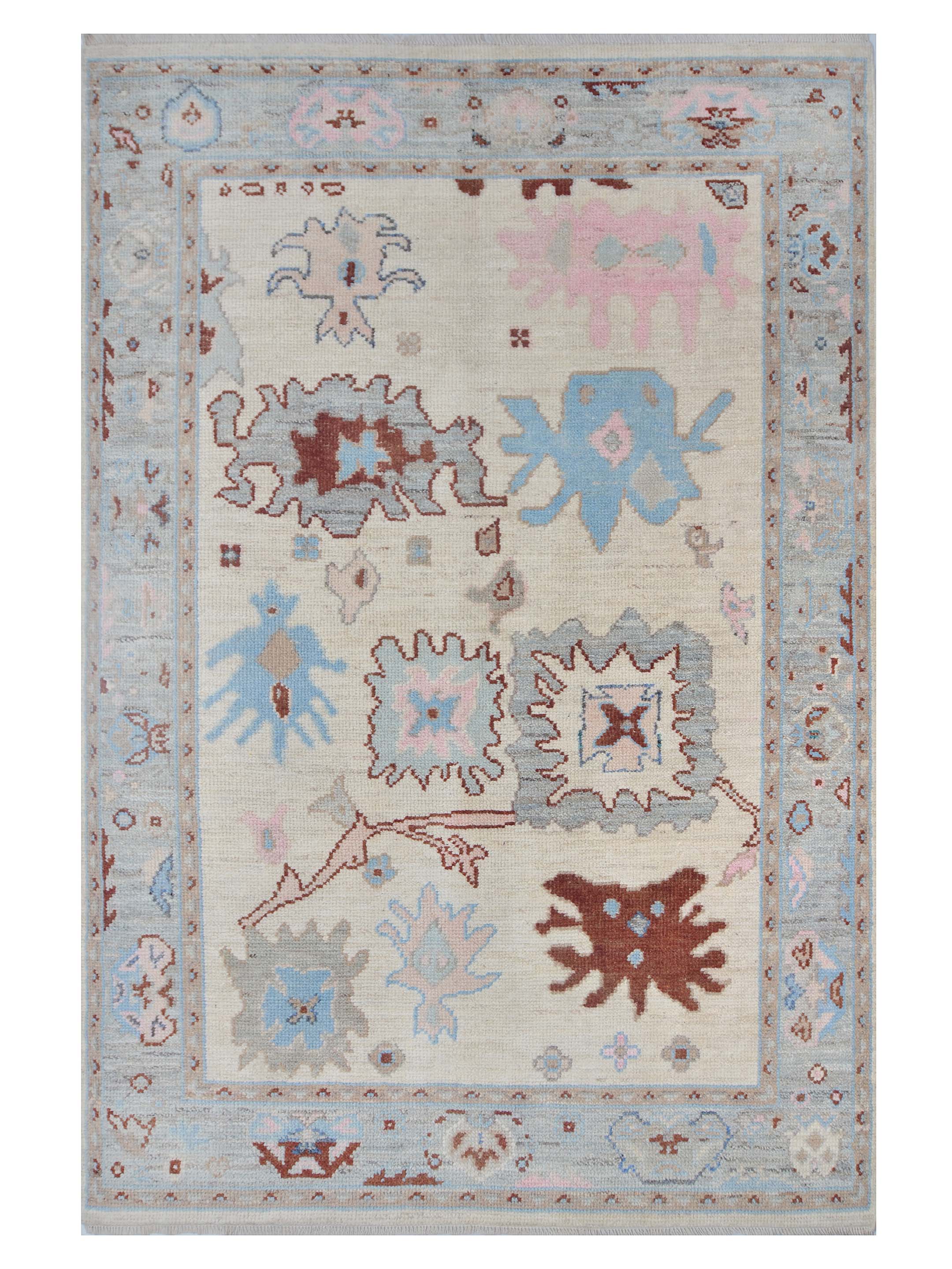 Ushak Wool Weft Hand Knotted Ivory 4x6