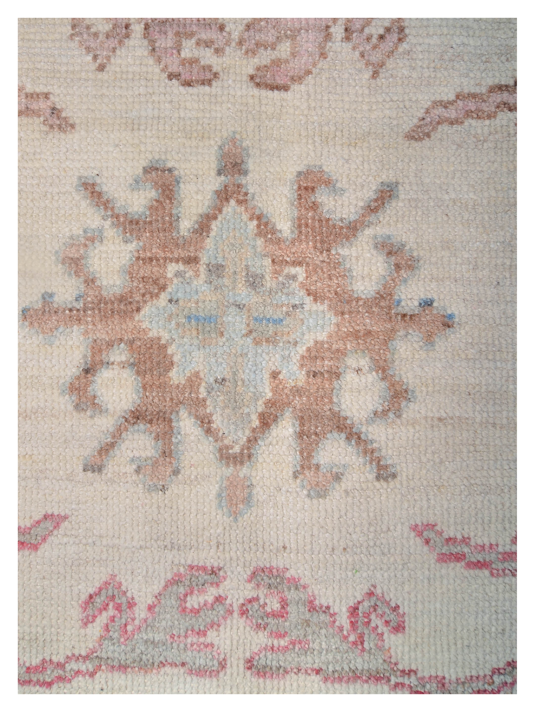 Ushak Wool Weft Hand Knotted Ivory 4x6 - Image 4 of 6