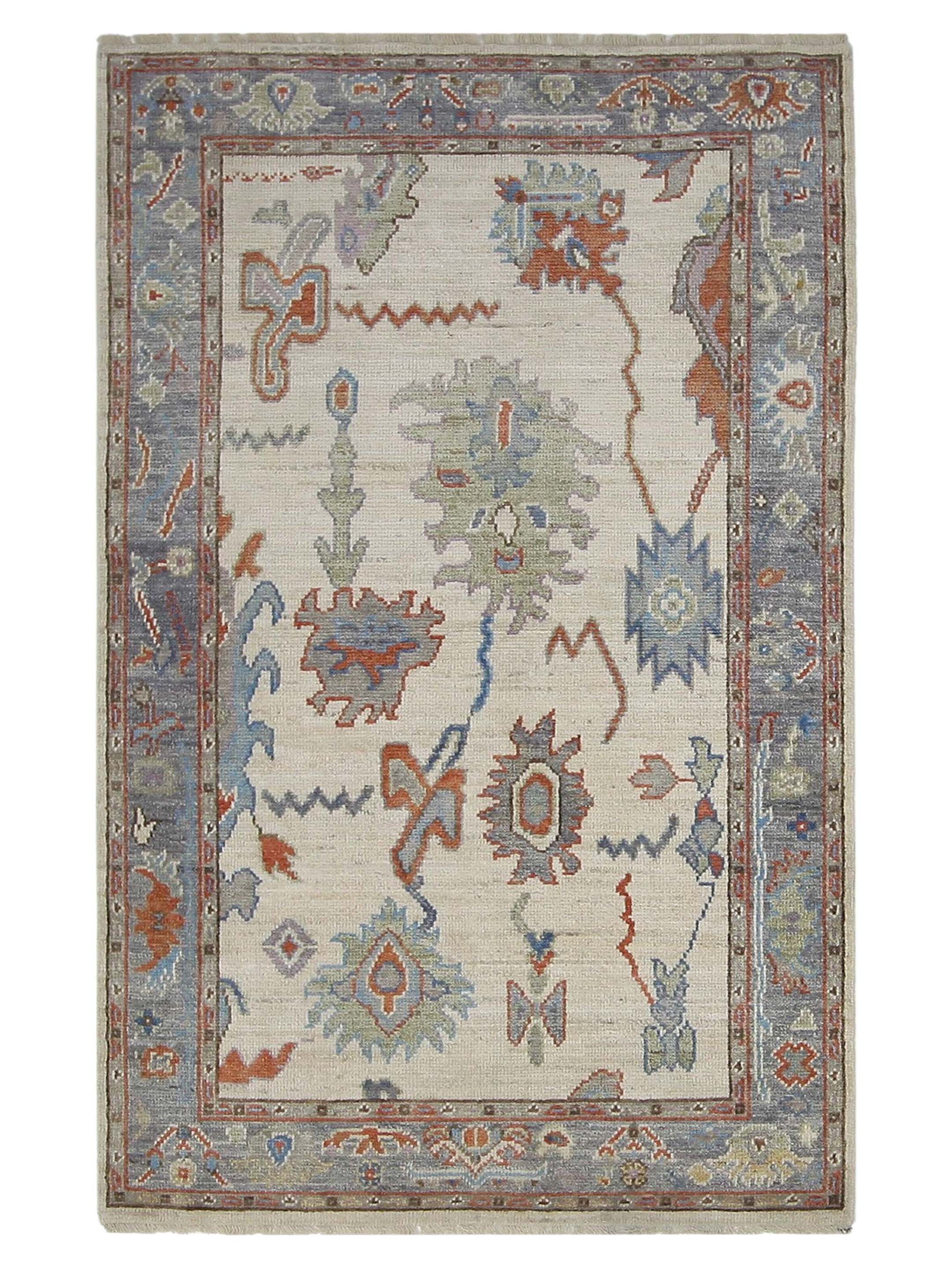 Ushak Wool Weft Hand Knotted Ivory 4x6
