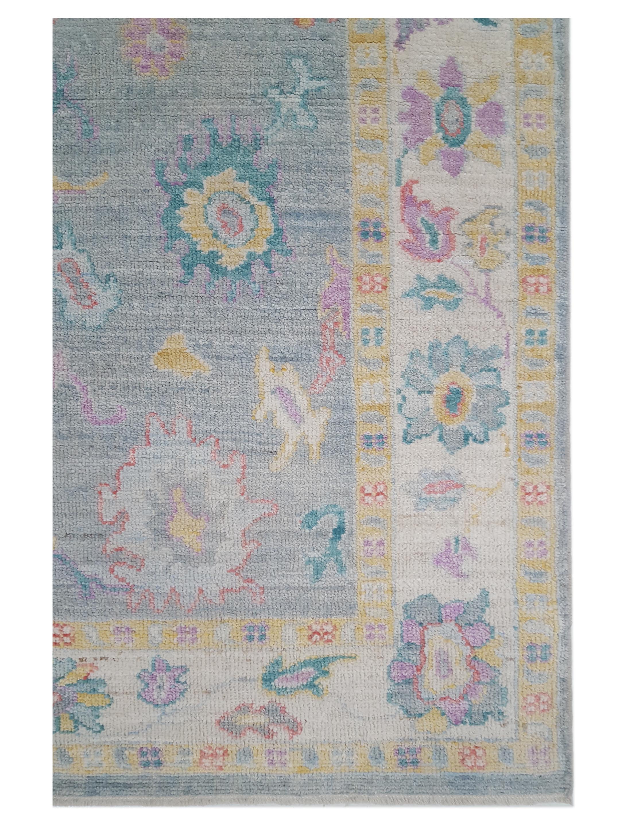 Ushak Wool Weft Hand Knotted Lt.Grey 4x6 - Image 3 of 5
