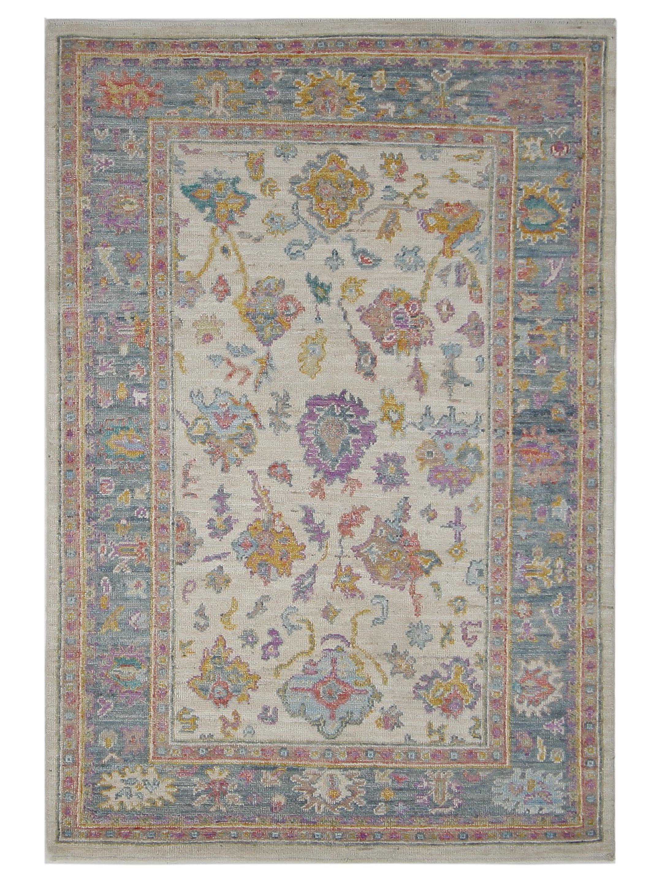 Ushak Wool Weft Hand Knotted Ivory 4x6