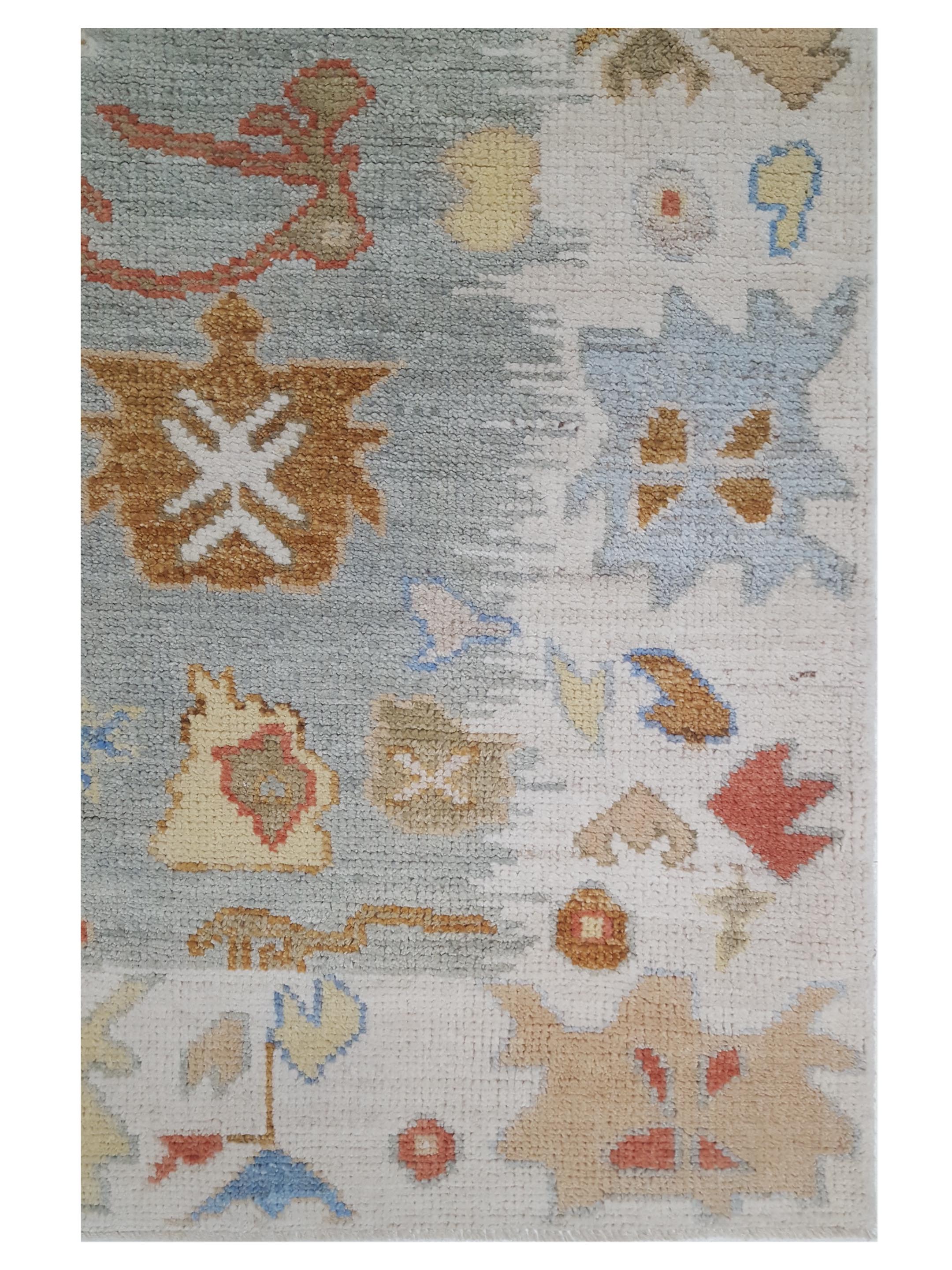 Ushak Wool Weft Hand Knotted Lt.Grey 4x6 - Image 3 of 5