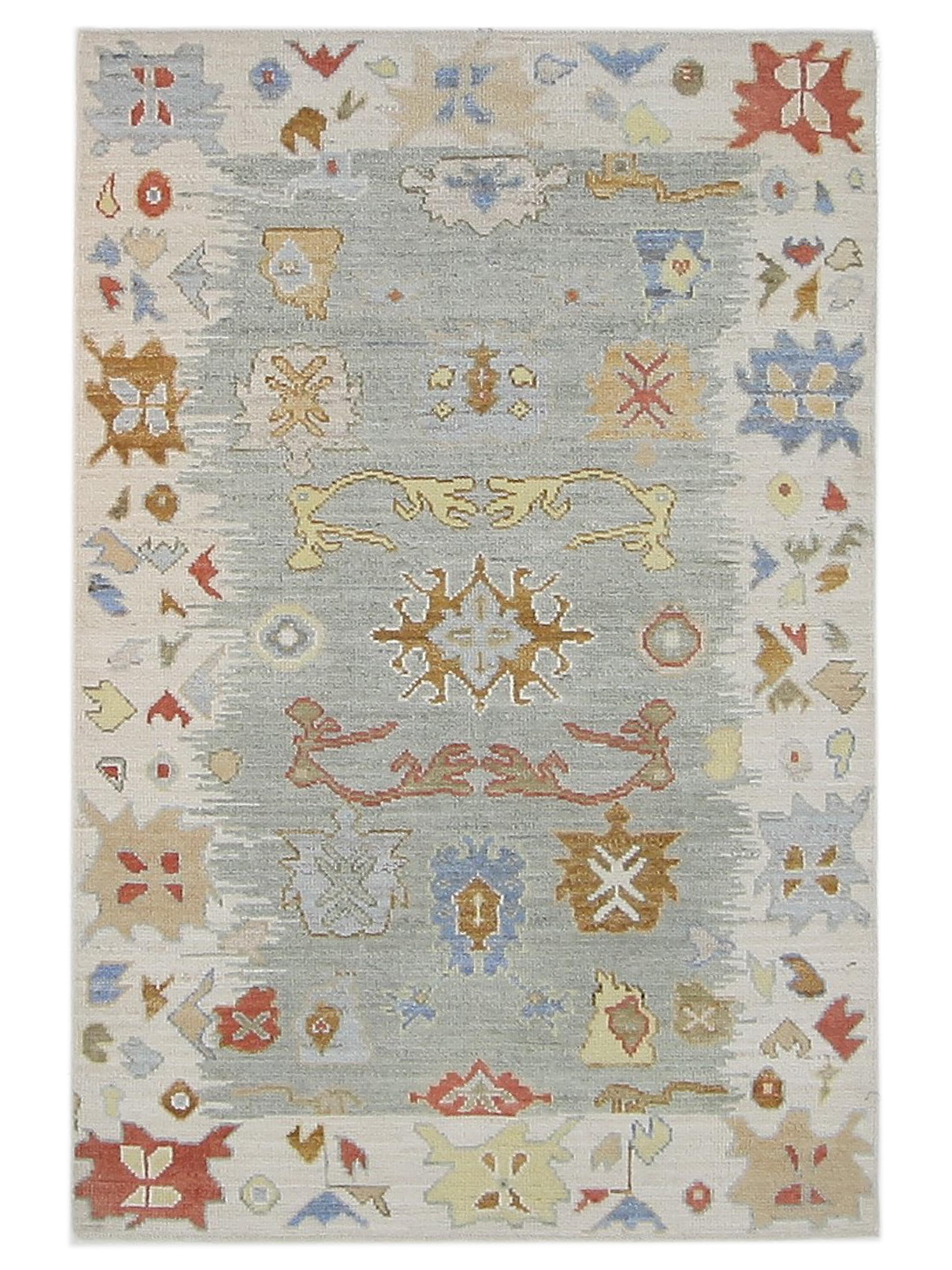 Ushak Wool Weft Hand Knotted Lt.Grey 4x6