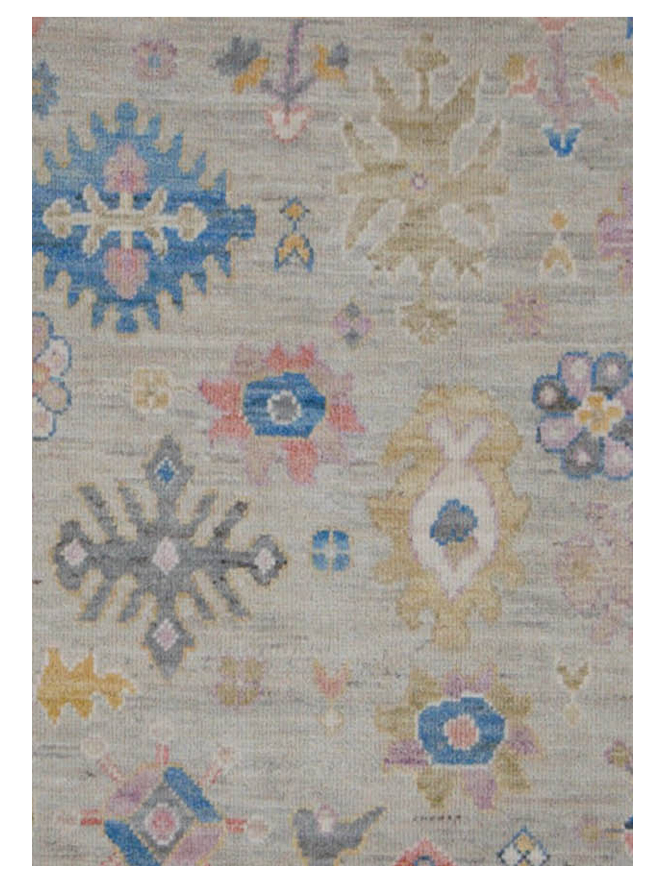 Ushak Wool Weft Hand Knotted Lt.Grey 8x10 - Image 4 of 5