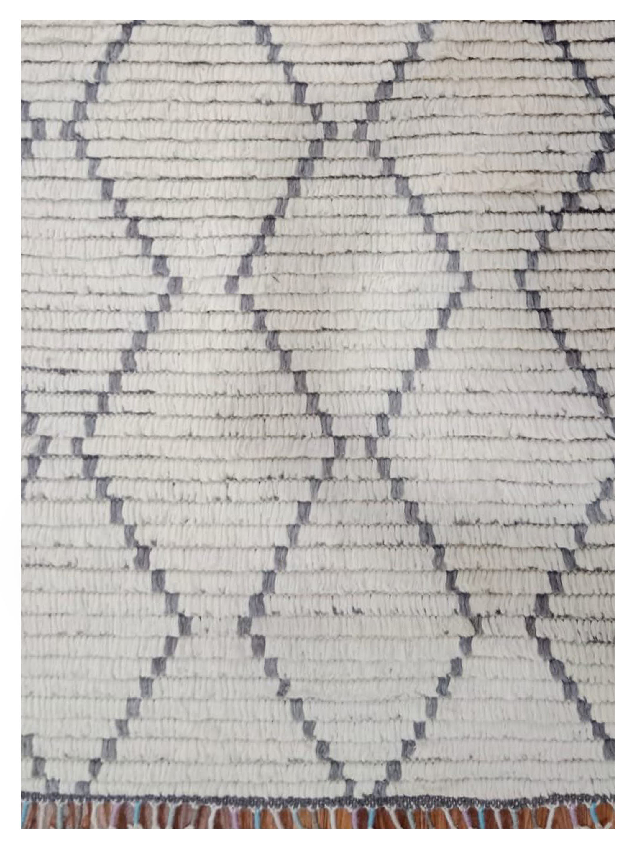 Moroccan Hand Knotted Ivory 8x10 - Image 3 of 5