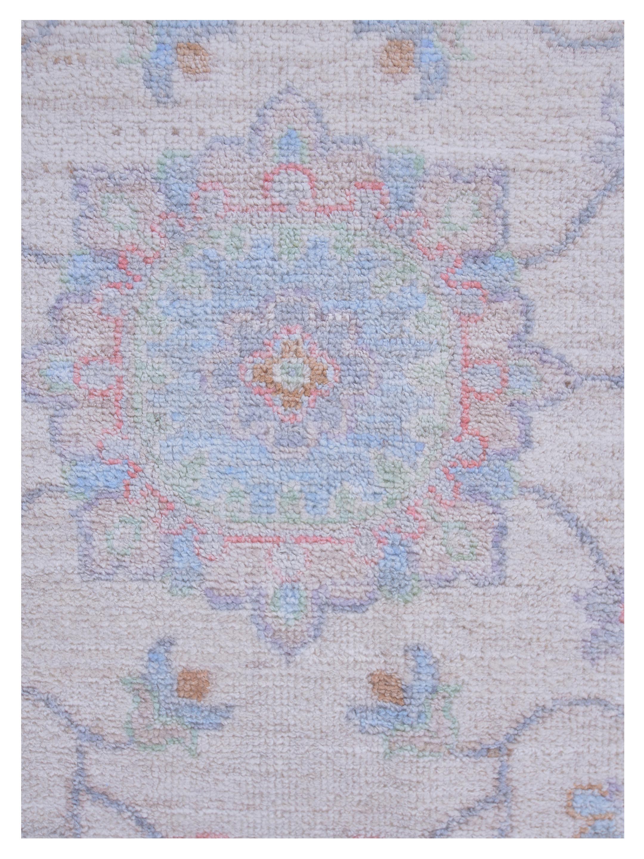 Ziegler Hand Knotted Ivory 8x10 - Image 4 of 5