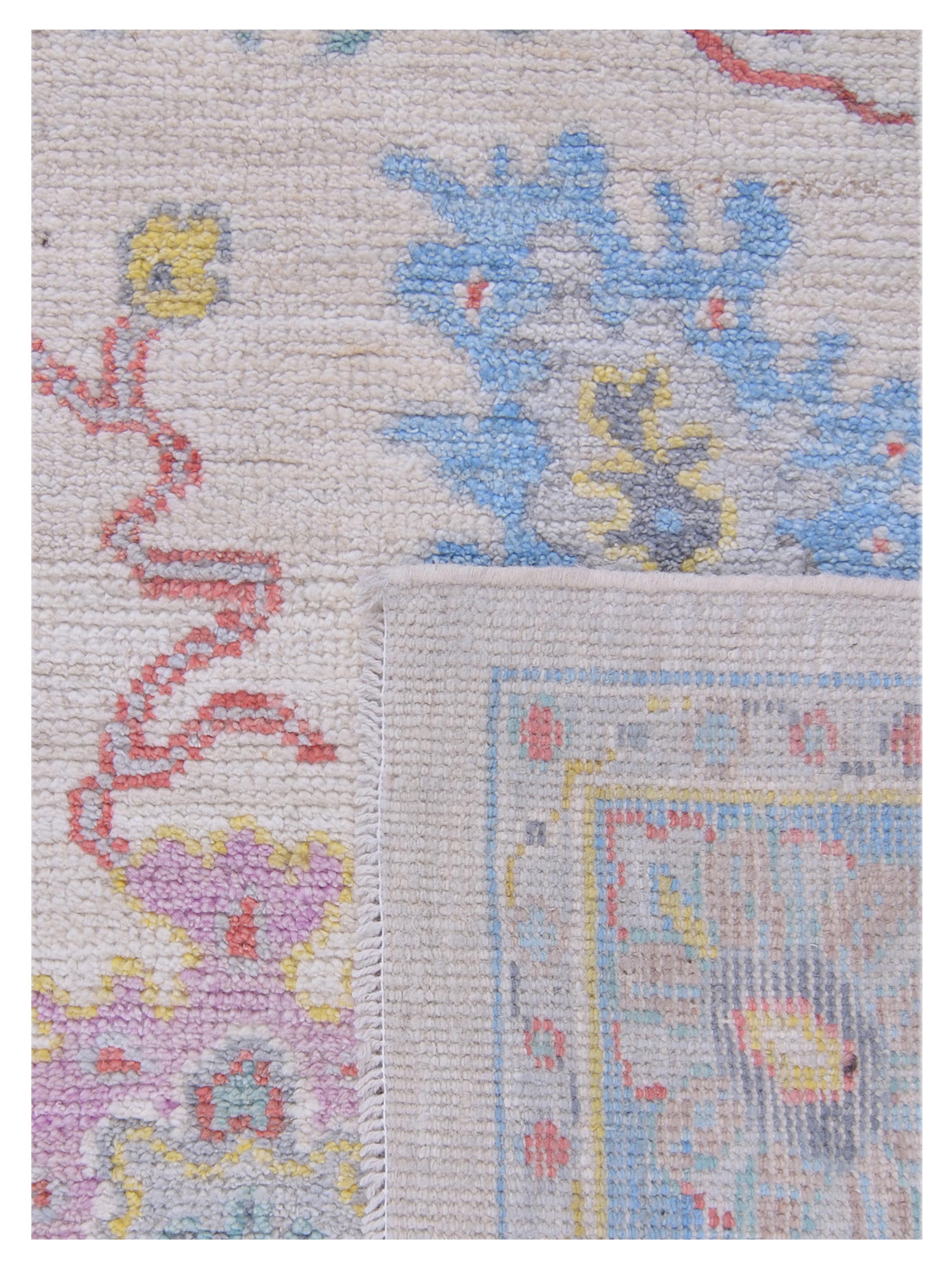 Ushak Wool Weft Hand Knotted Ivory 8x10 - Image 5 of 5