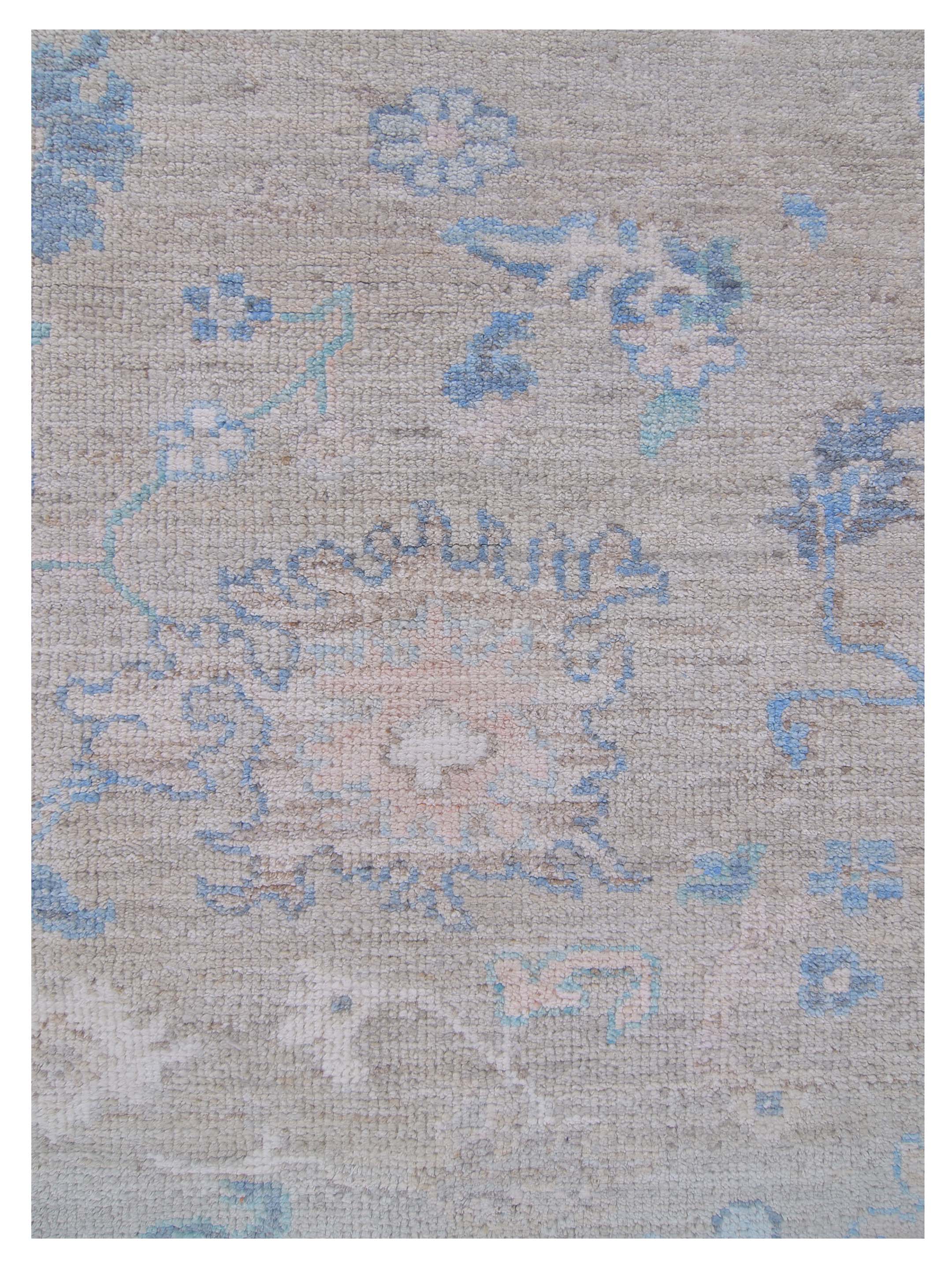 Ushak Wool Weft Hand Knotted Beige 8x10 - Image 4 of 5