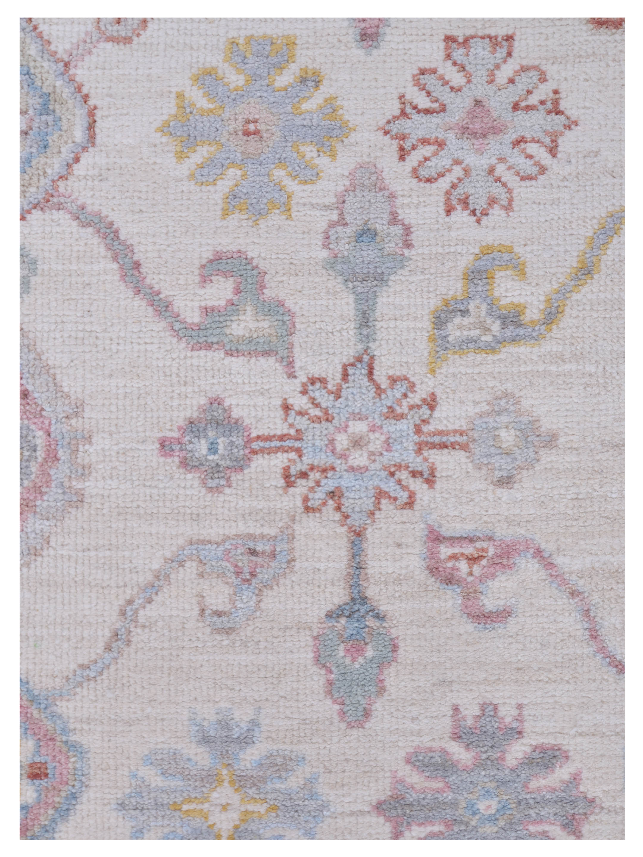 Ushak Wool Weft Hand Knotted Ivory 4x6 - Image 4 of 5