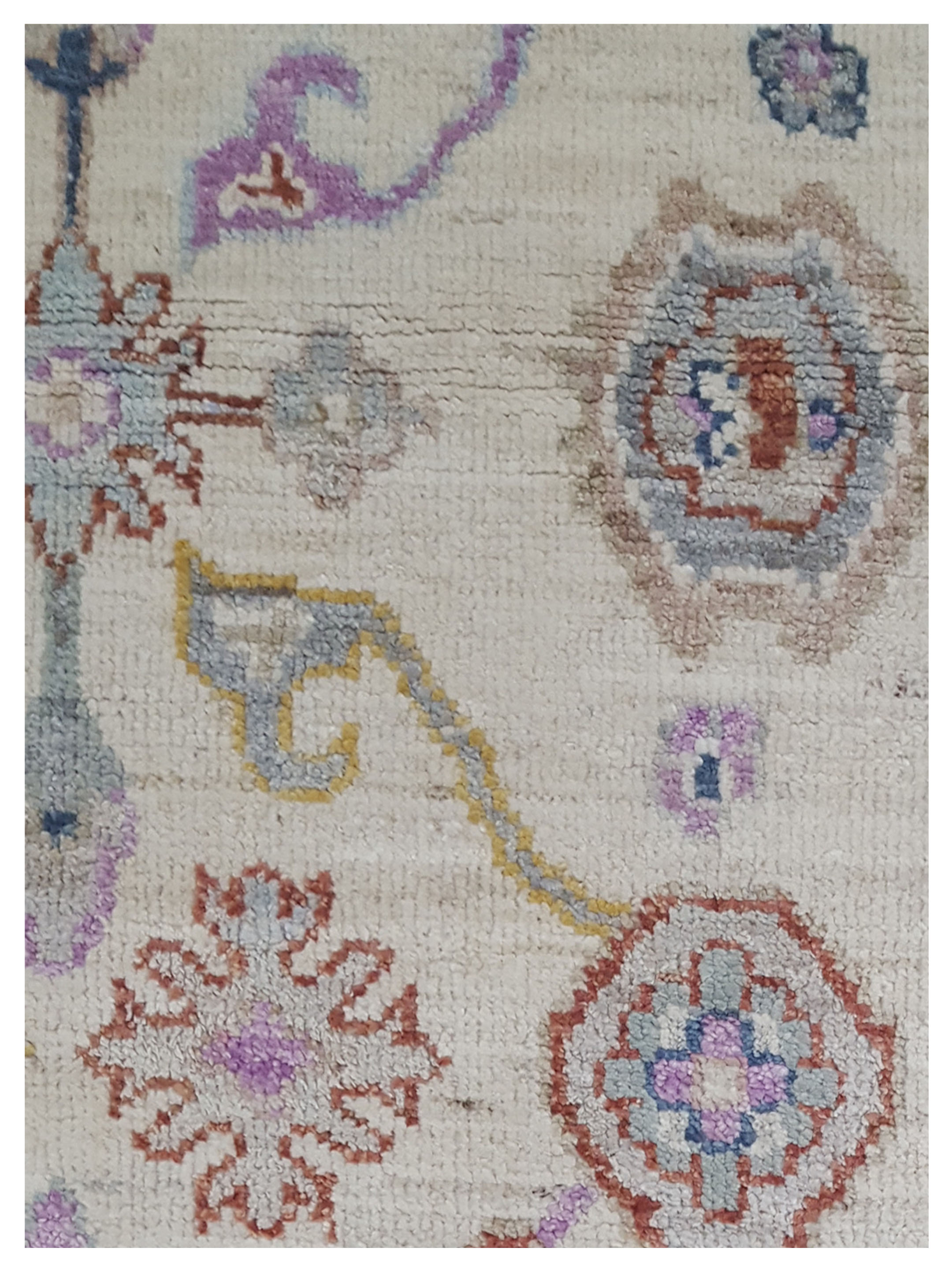 Ushak Wool Weft Hand Knotted Ivory 4x6 - Image 3 of 5