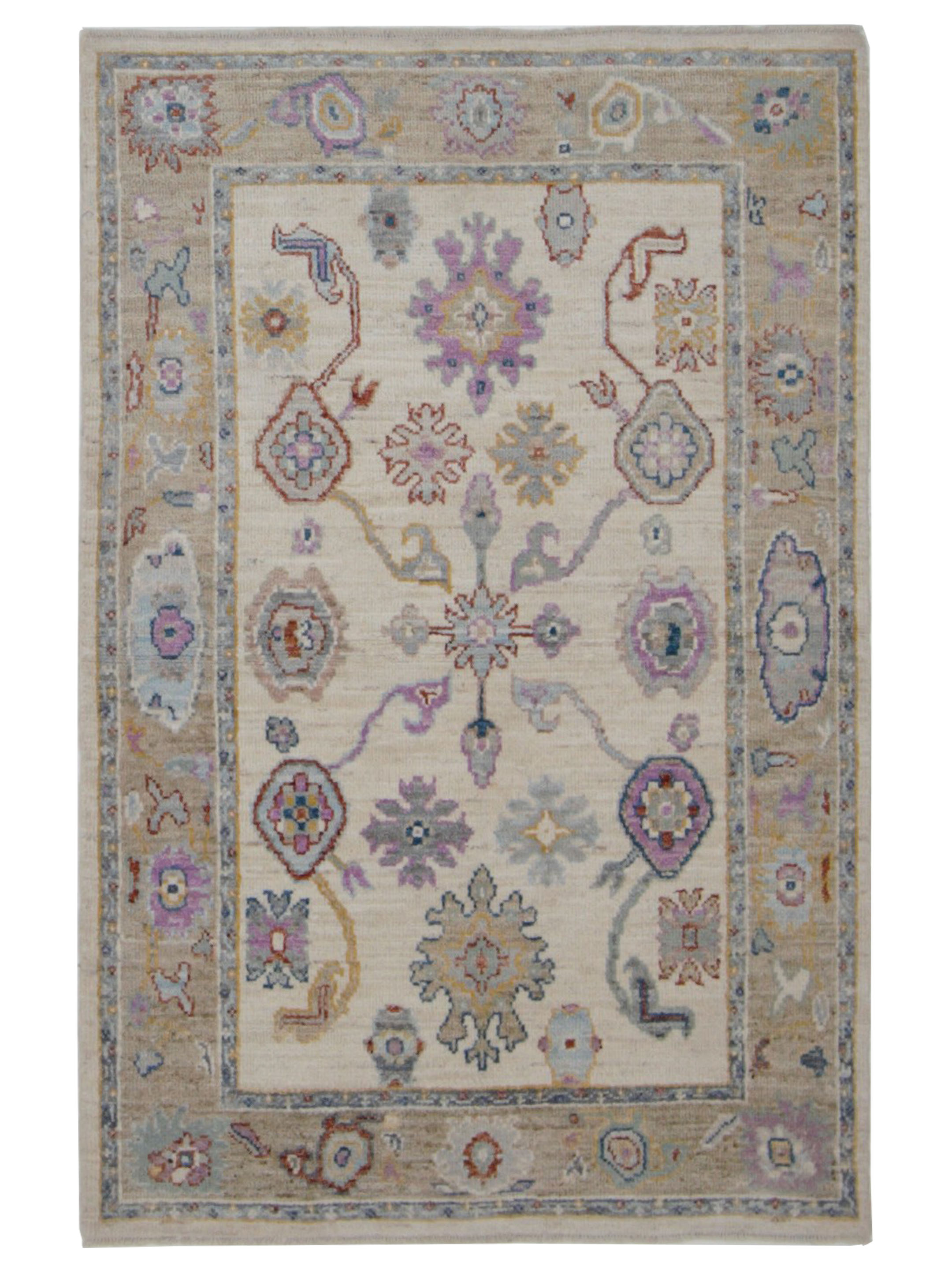 Ushak Wool Weft Hand Knotted Ivory 4x6