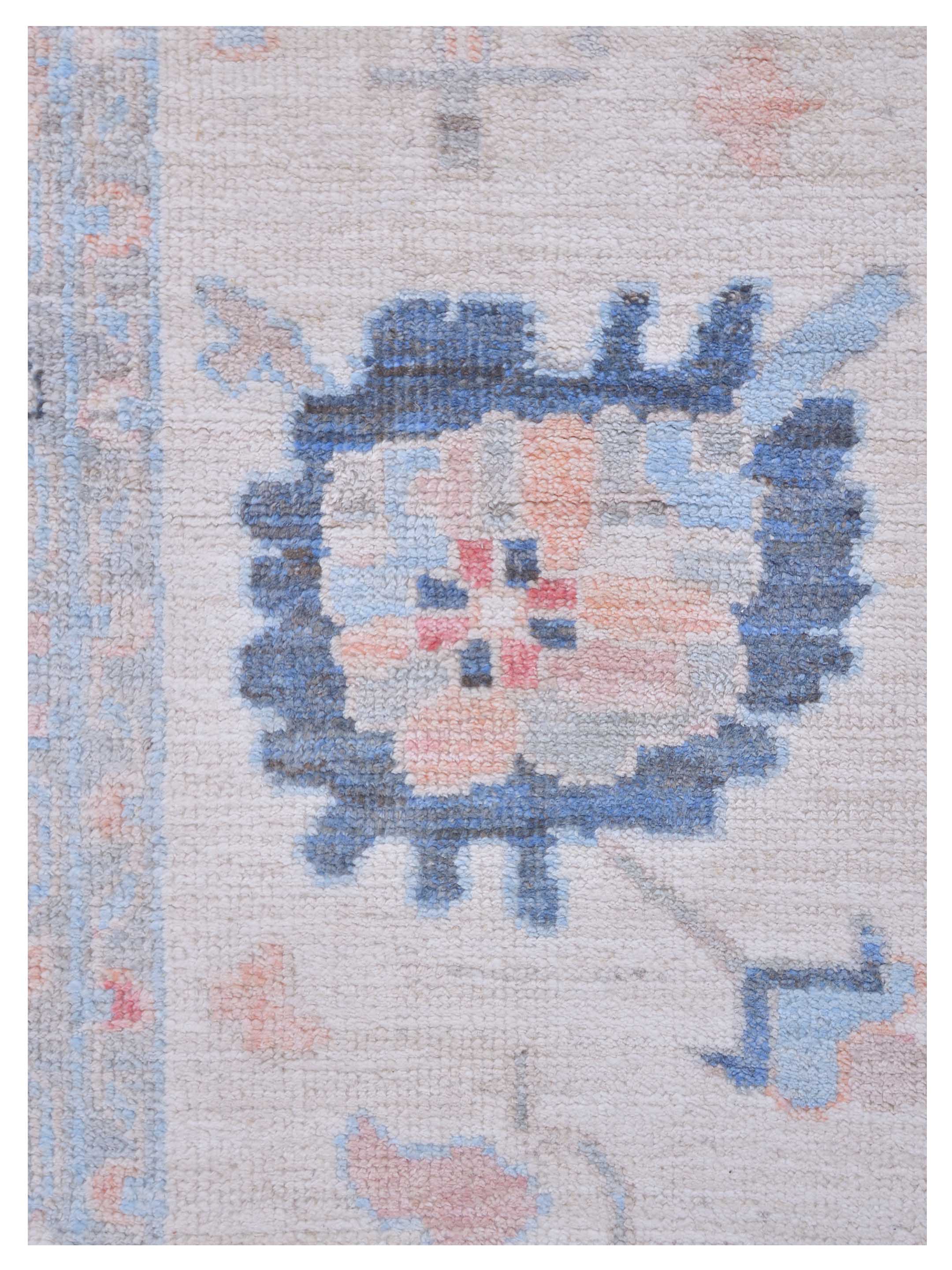 Ushak Wool Weft Hand Knotted Ivory 3x12 - Image 4 of 5