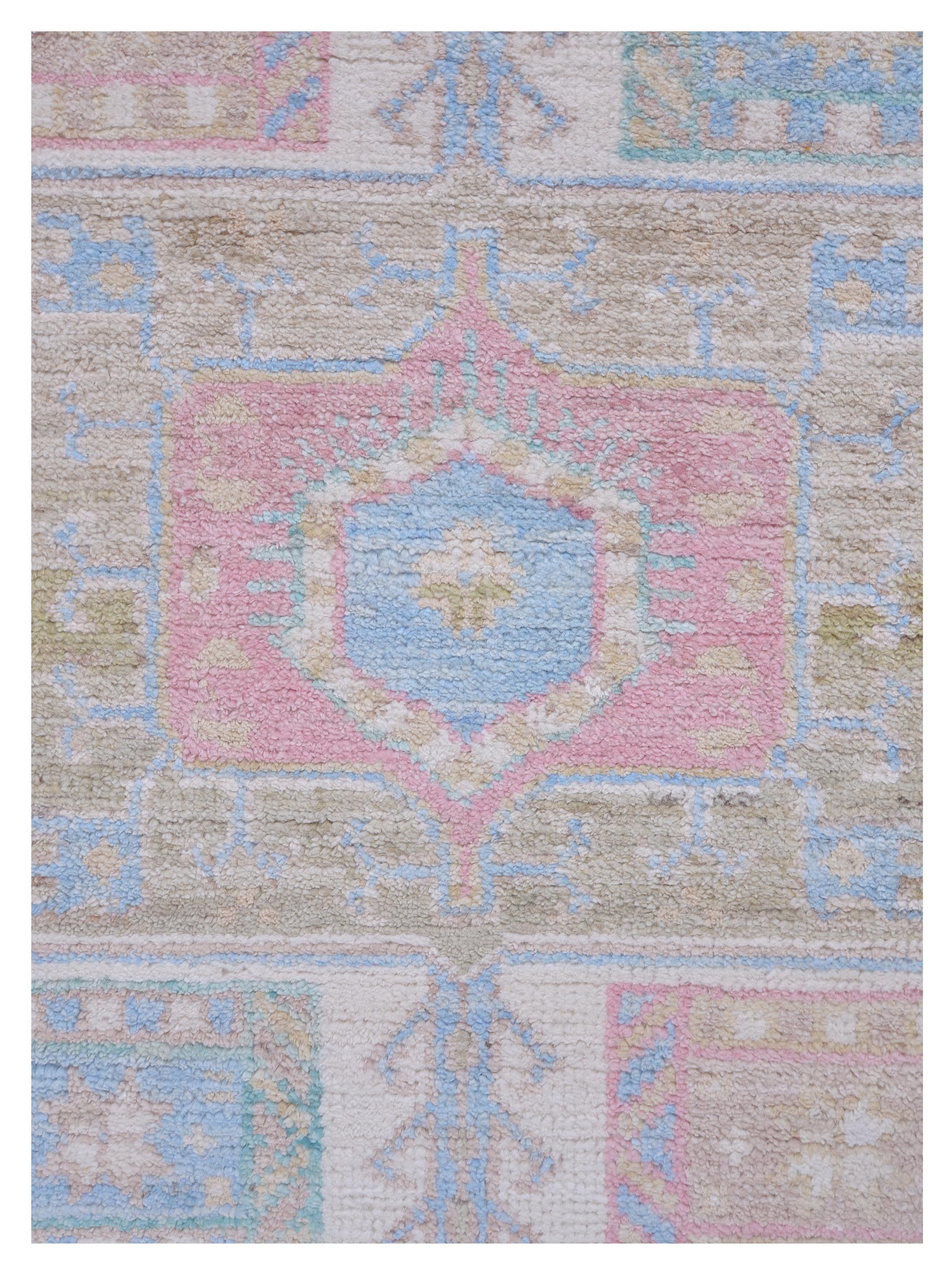 Ushak Wool Weft Hand Knotted Ivory 2x8 - Image 4 of 5