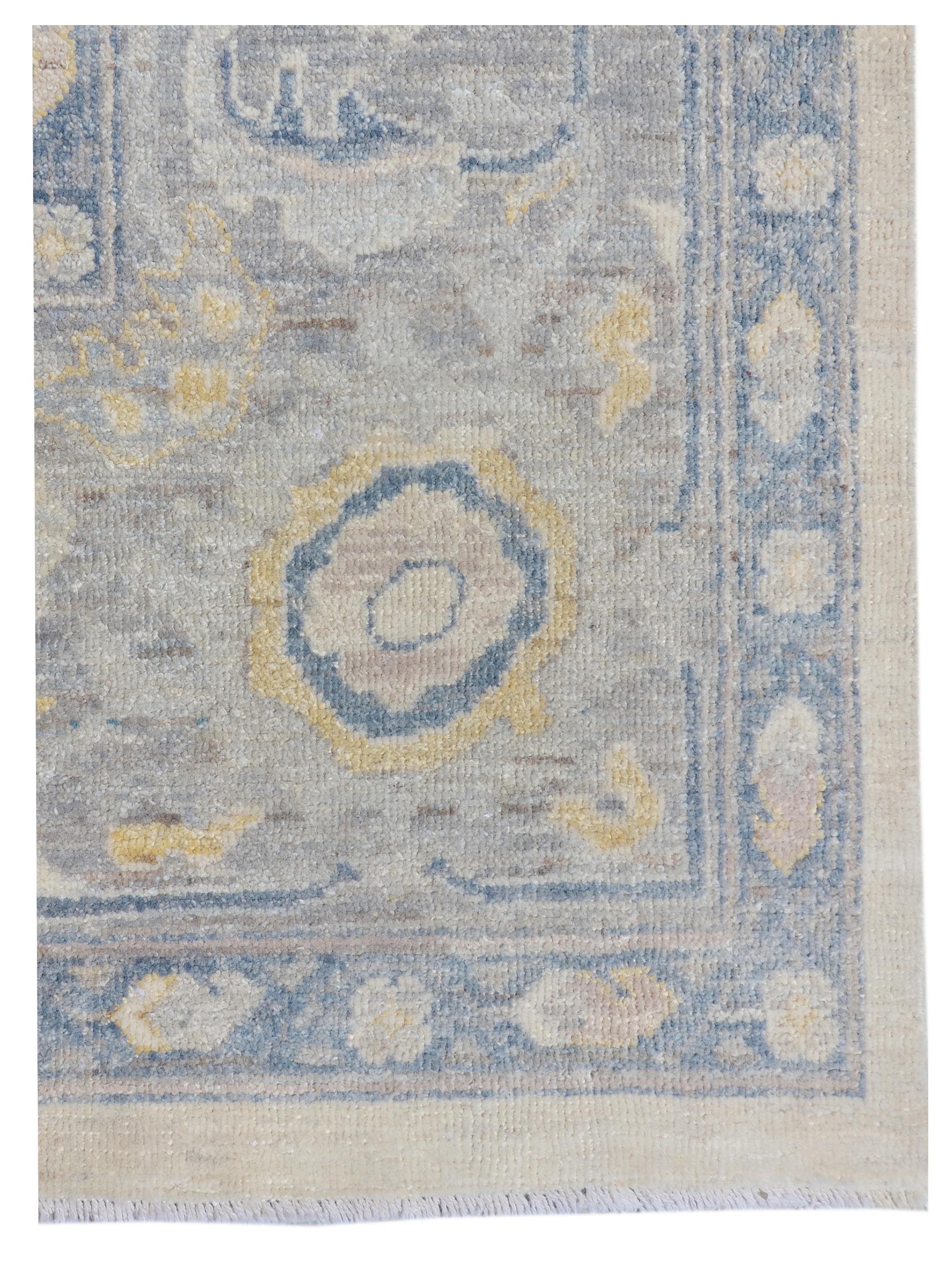 Ushak Wool Weft Hand Knotted Ivory 9x12 - Image 4 of 5