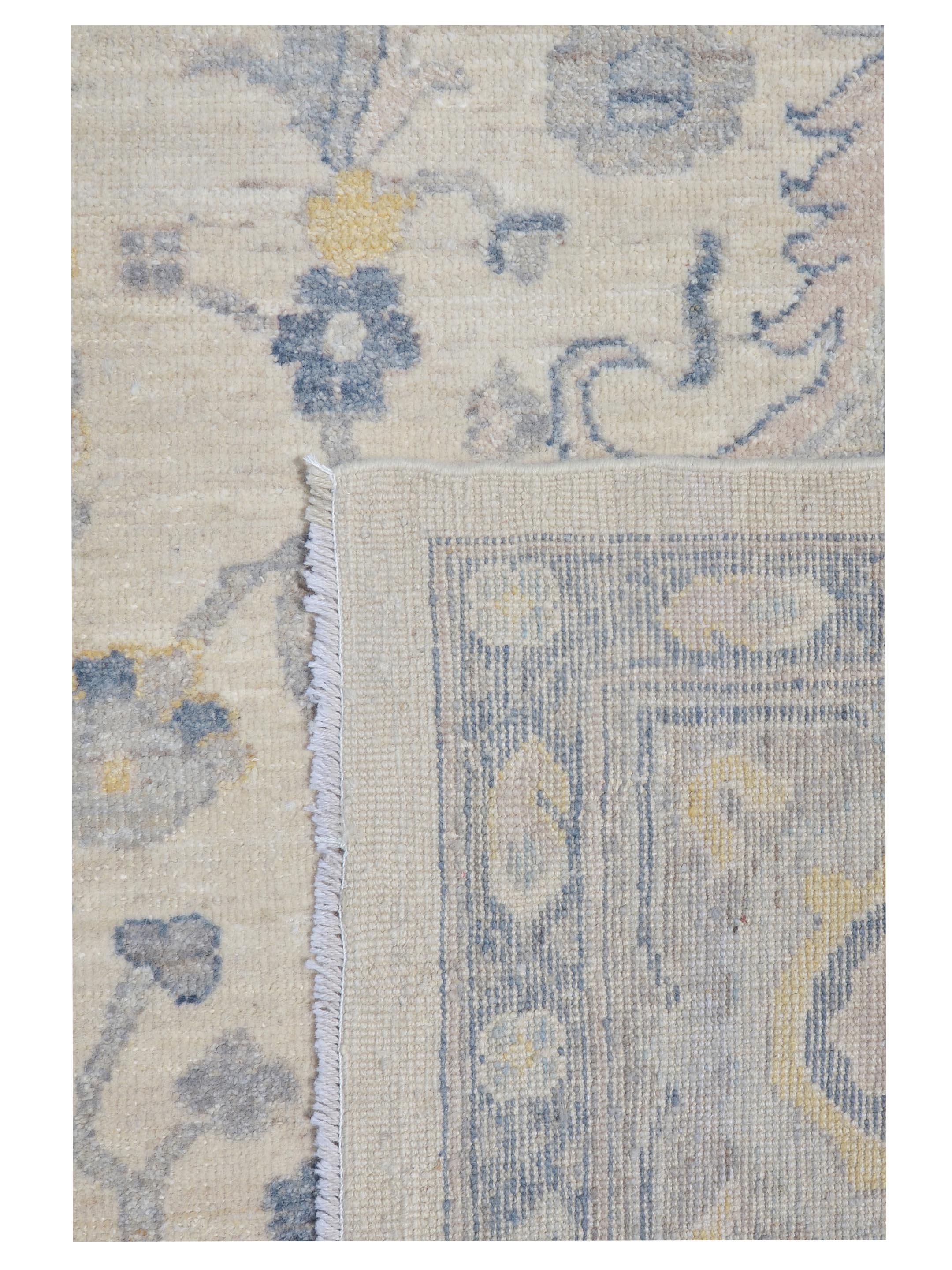 Ushak Wool Weft Hand Knotted Ivory 9x12 - Image 5 of 5