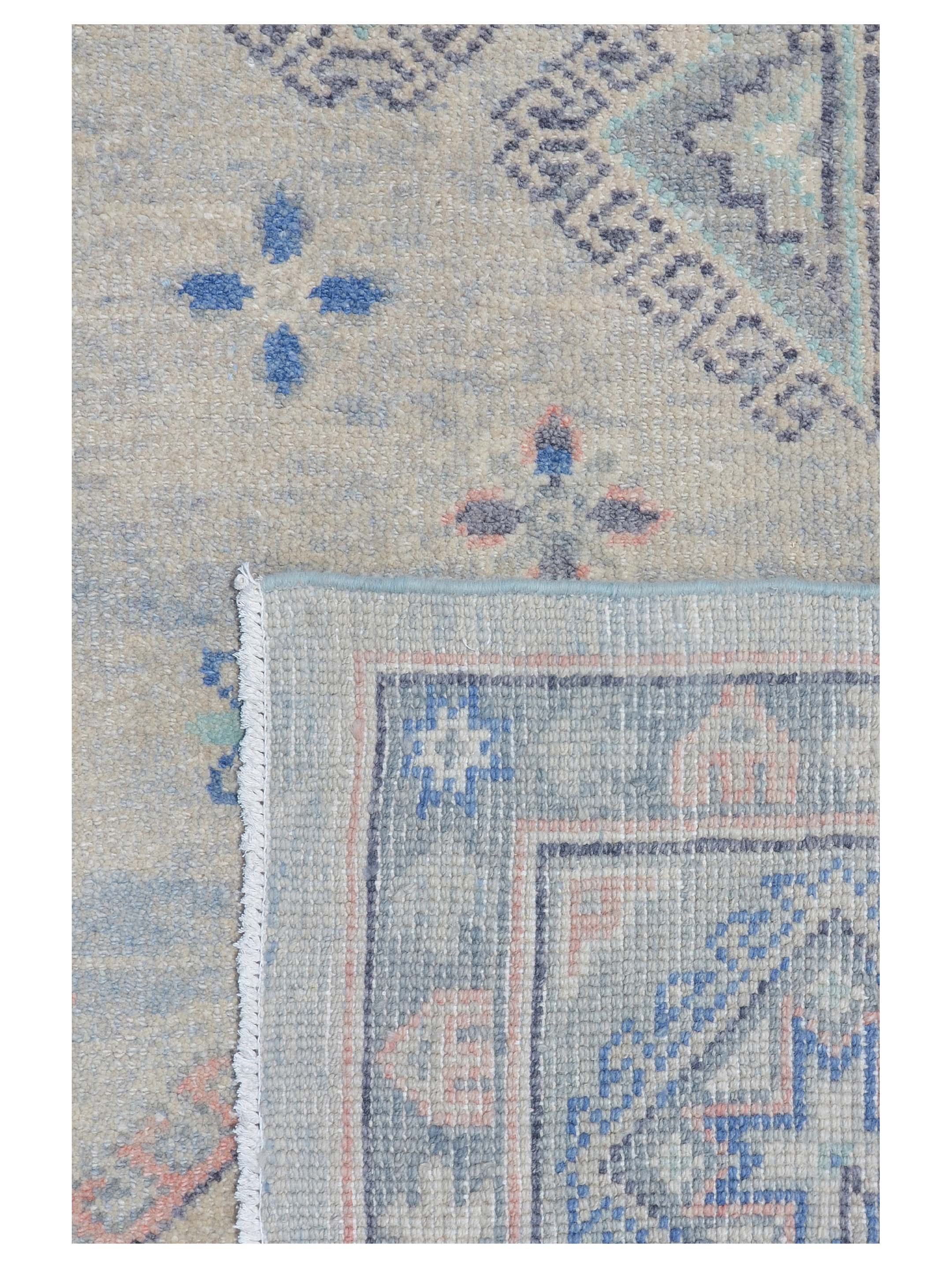 Ushak Hand Knotted Ivory 9x12 - Image 5 of 5