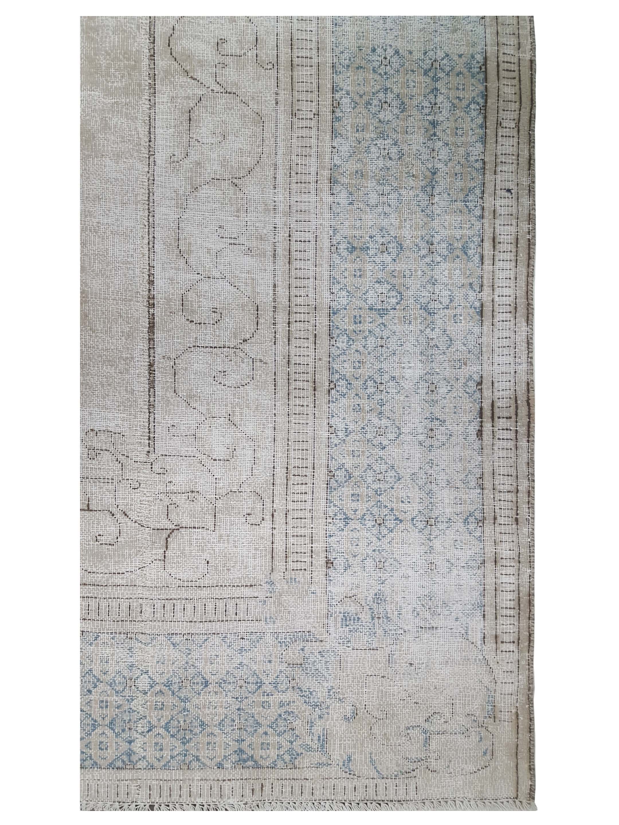 Vintage Hand Knotted Ivory 9x12 - Image 2 of 2