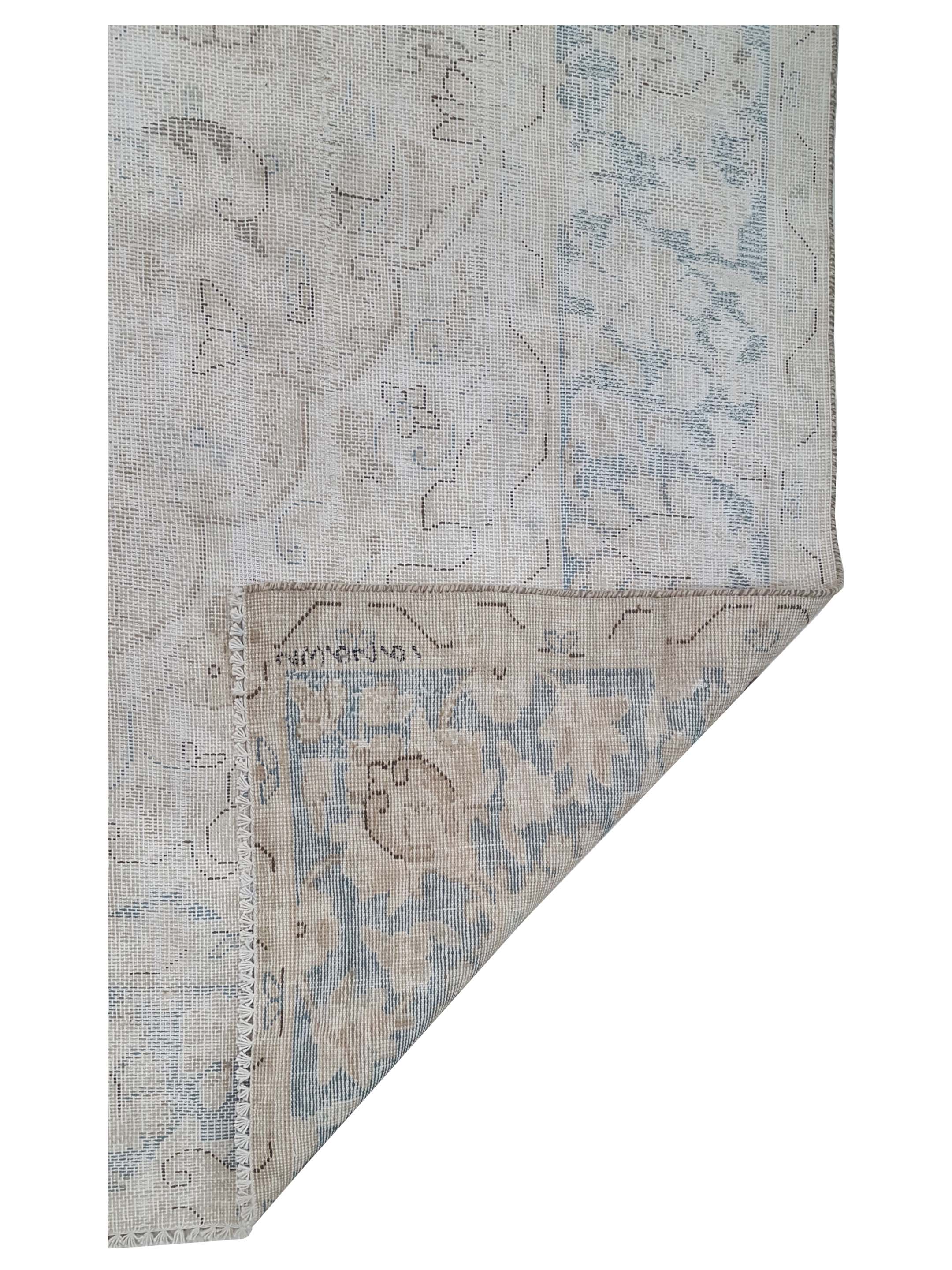 Vintage Hand Knotted Ivory 9x12 - Image 3 of 3