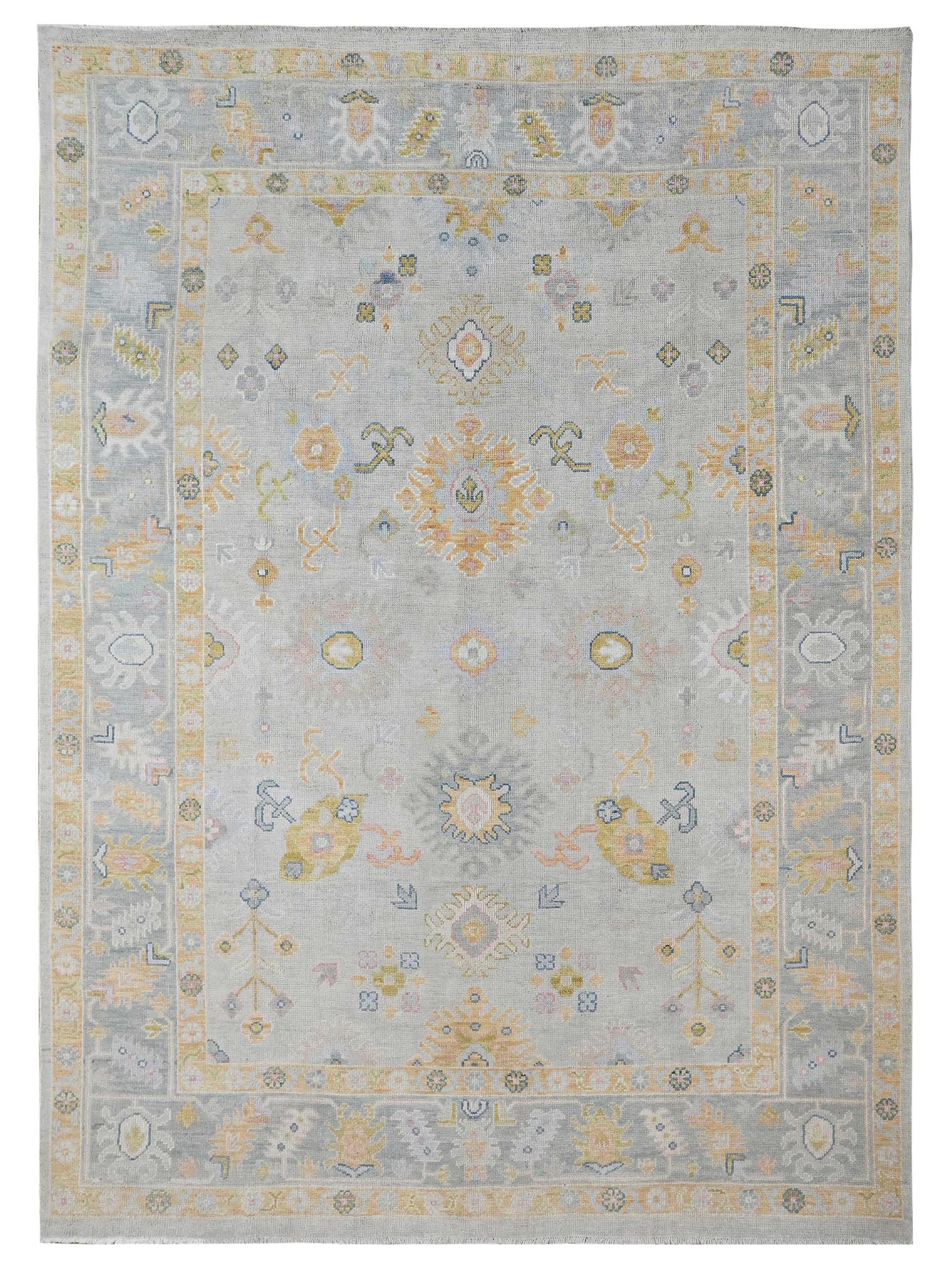Ushak Hand Knotted Lt.Grey 9x12