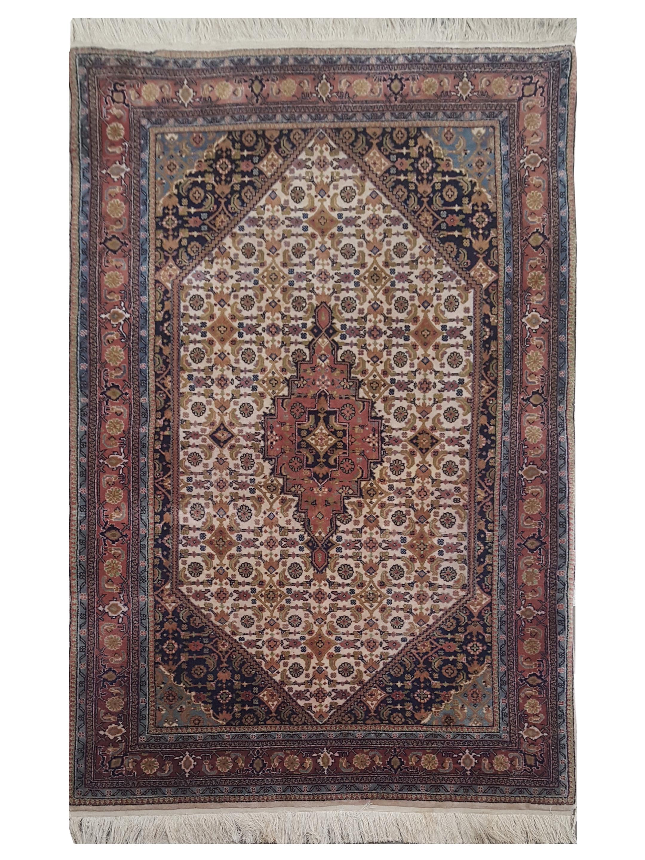 Bijar Hand Knotted Beige 4x6