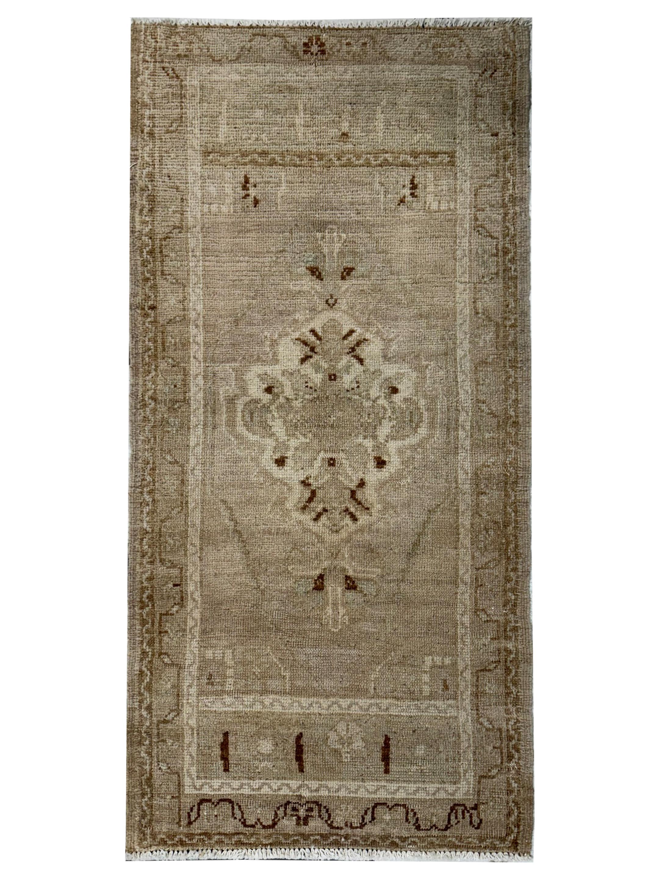 Anatolian Hand Knotted Ivory 2x4