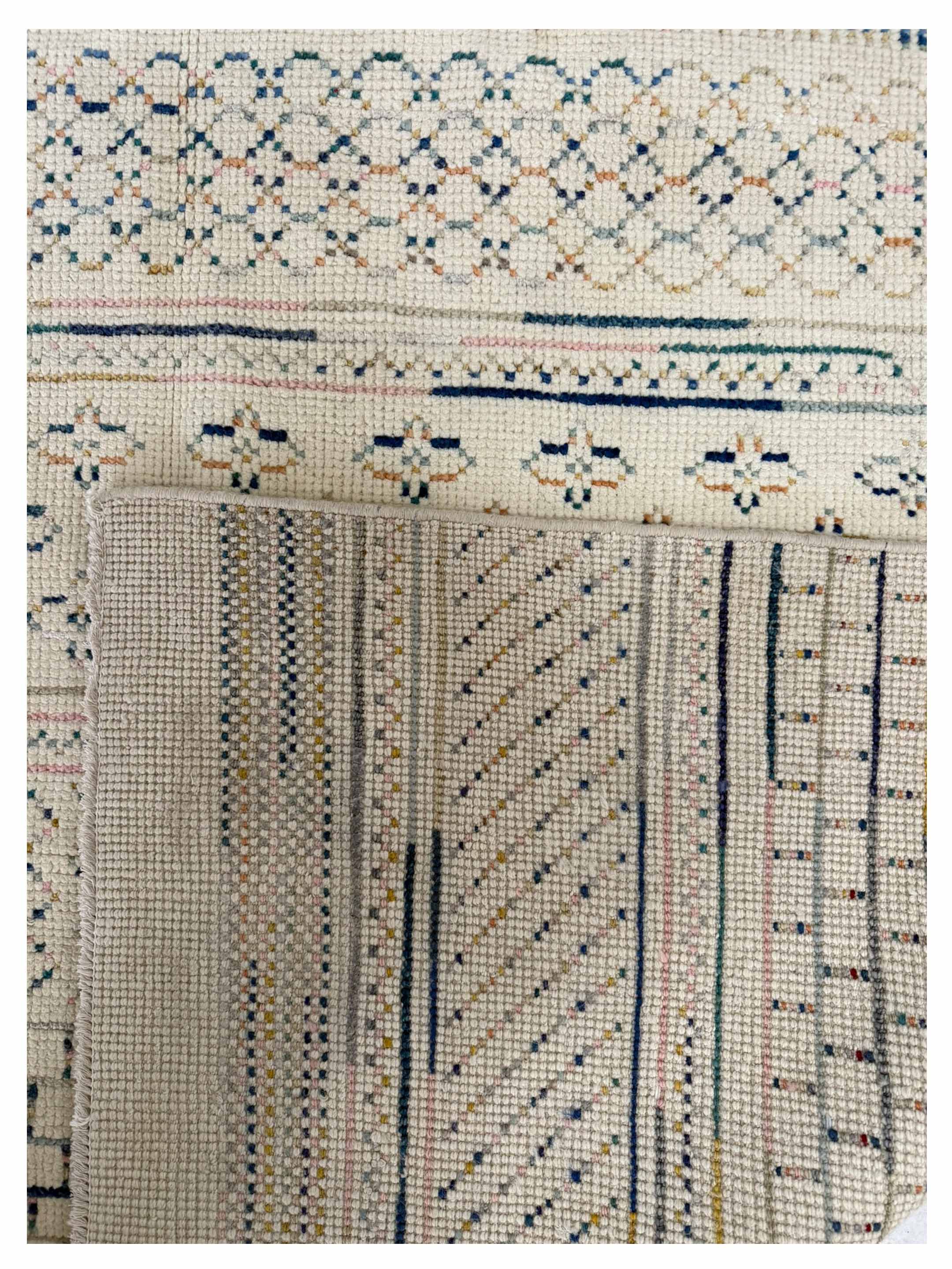 Moroccan Hand Knotted Ivory 10x14 - Image 3 of 3