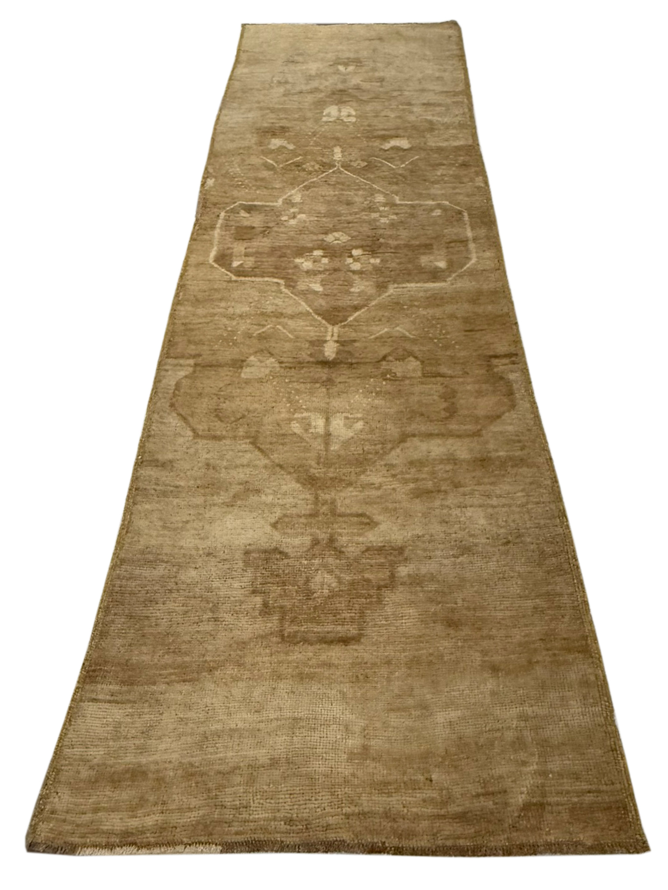 Kars Hand Knotted Camel 3x9 - Image 4 of 4