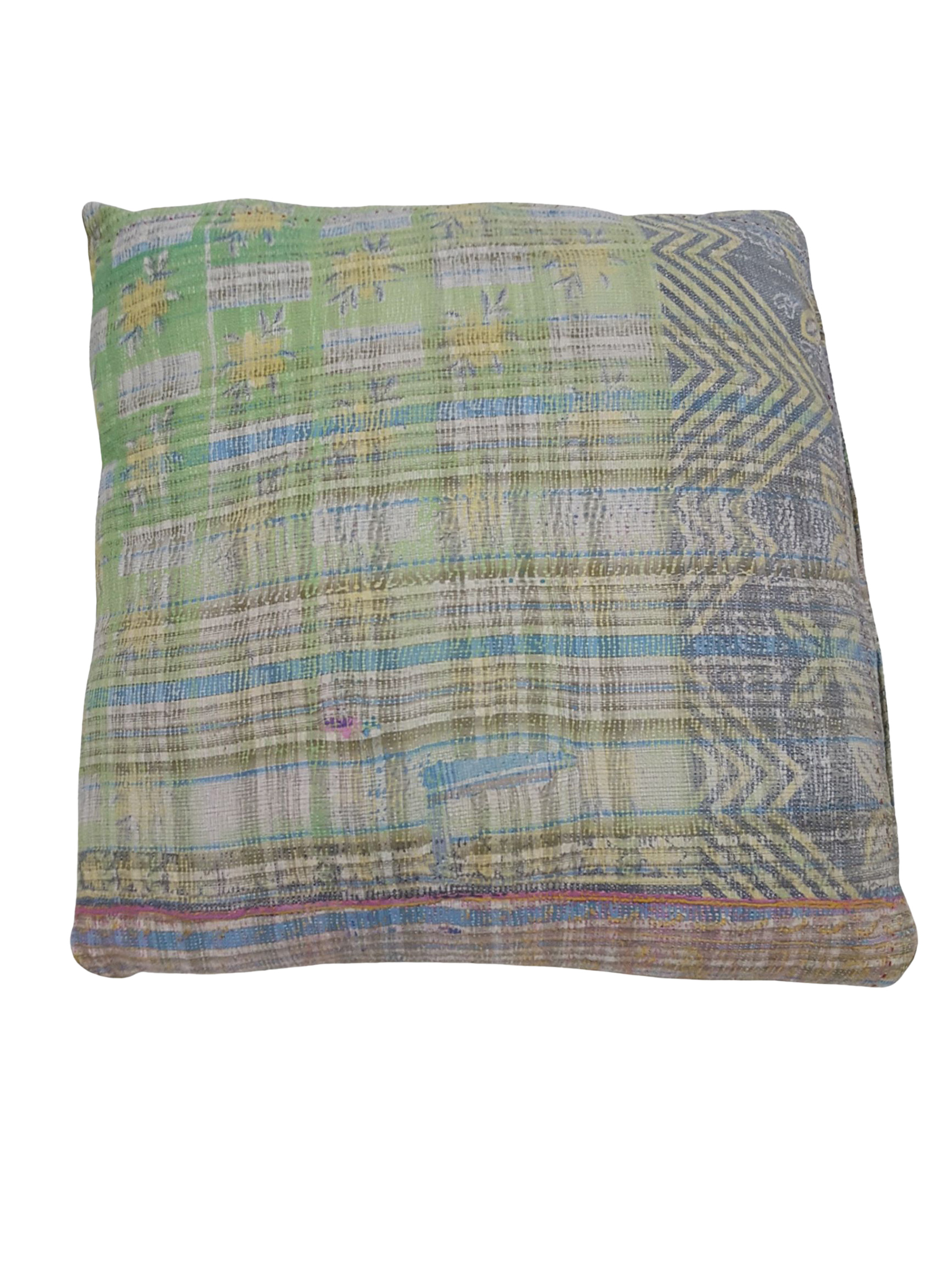 Vintage Quilt Pillow Hand Knotted Green 3x3