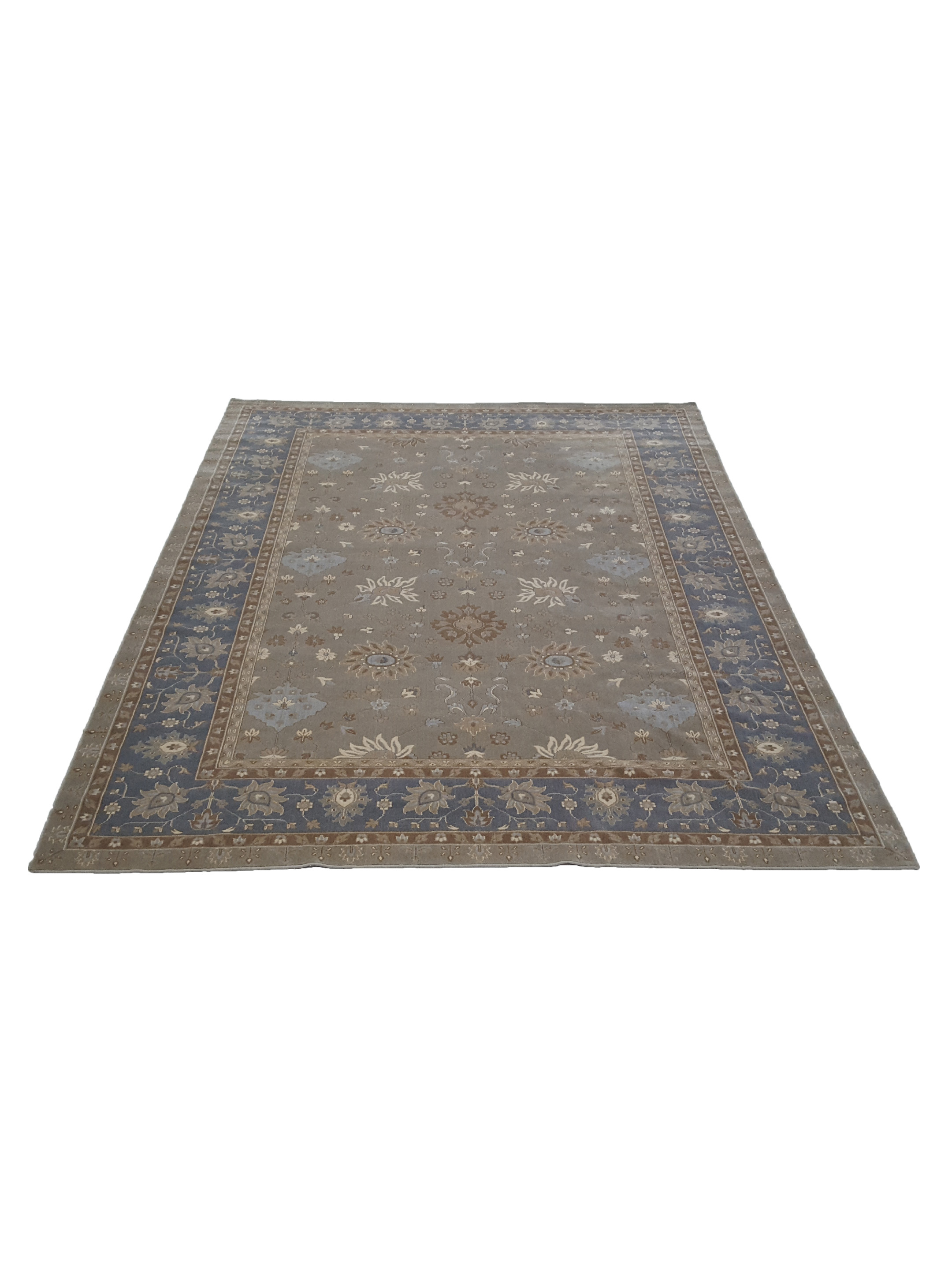 Pahari Wilton Olive 10x13