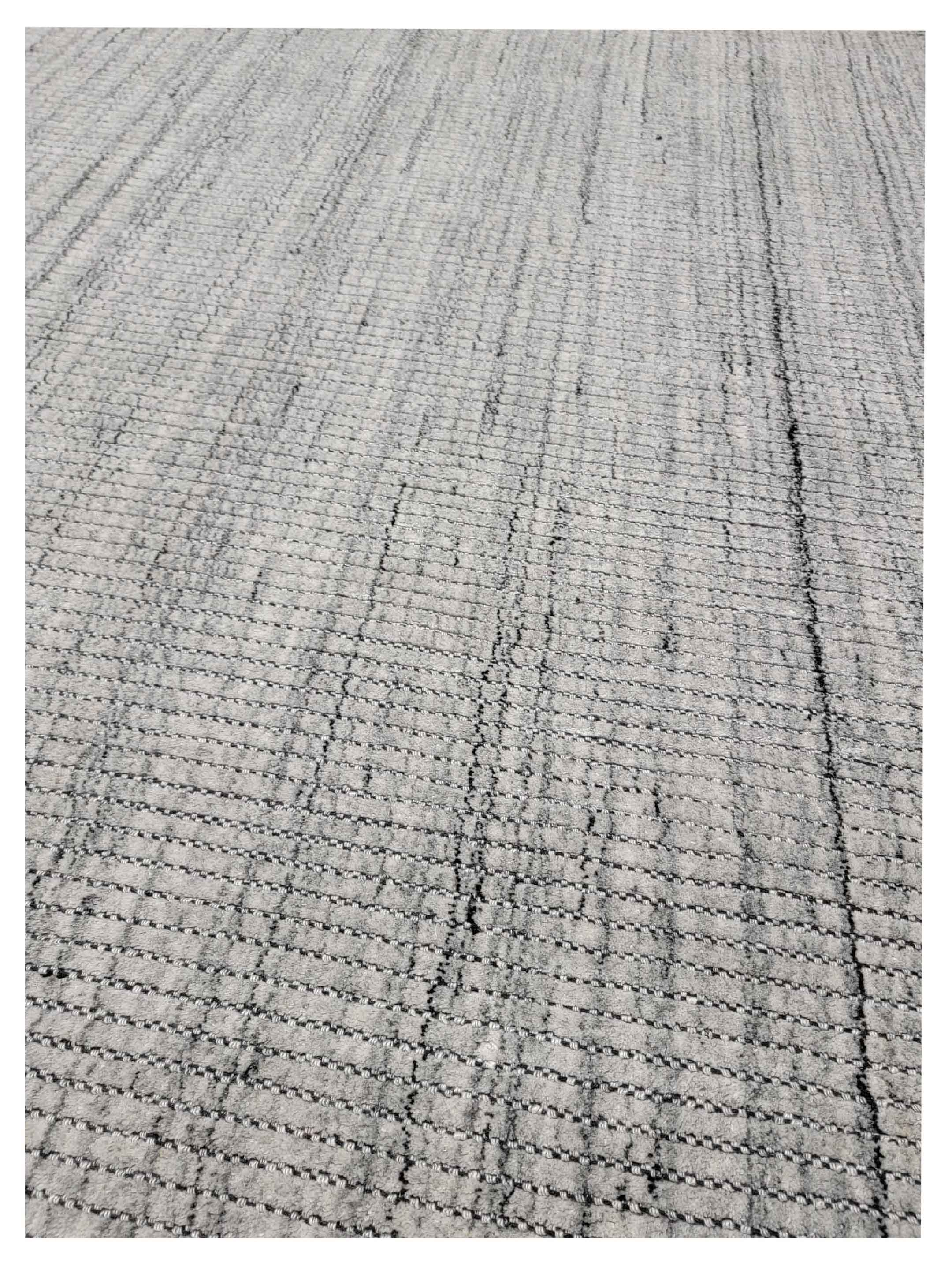 Soho Hand Knotted Silver 8x10 - Image 4 of 7